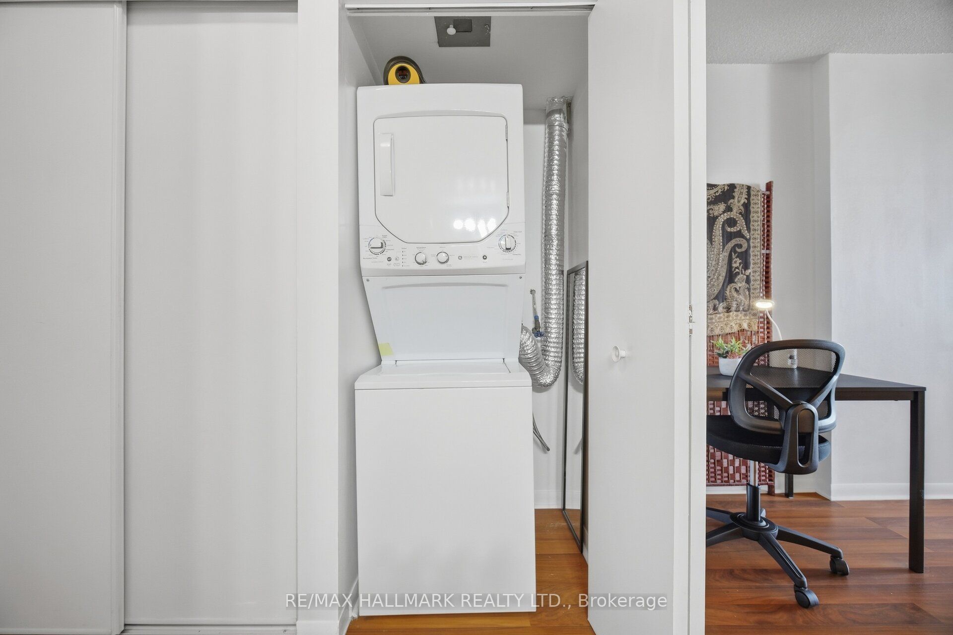 2464 Weston Road 505 Property Photo 8