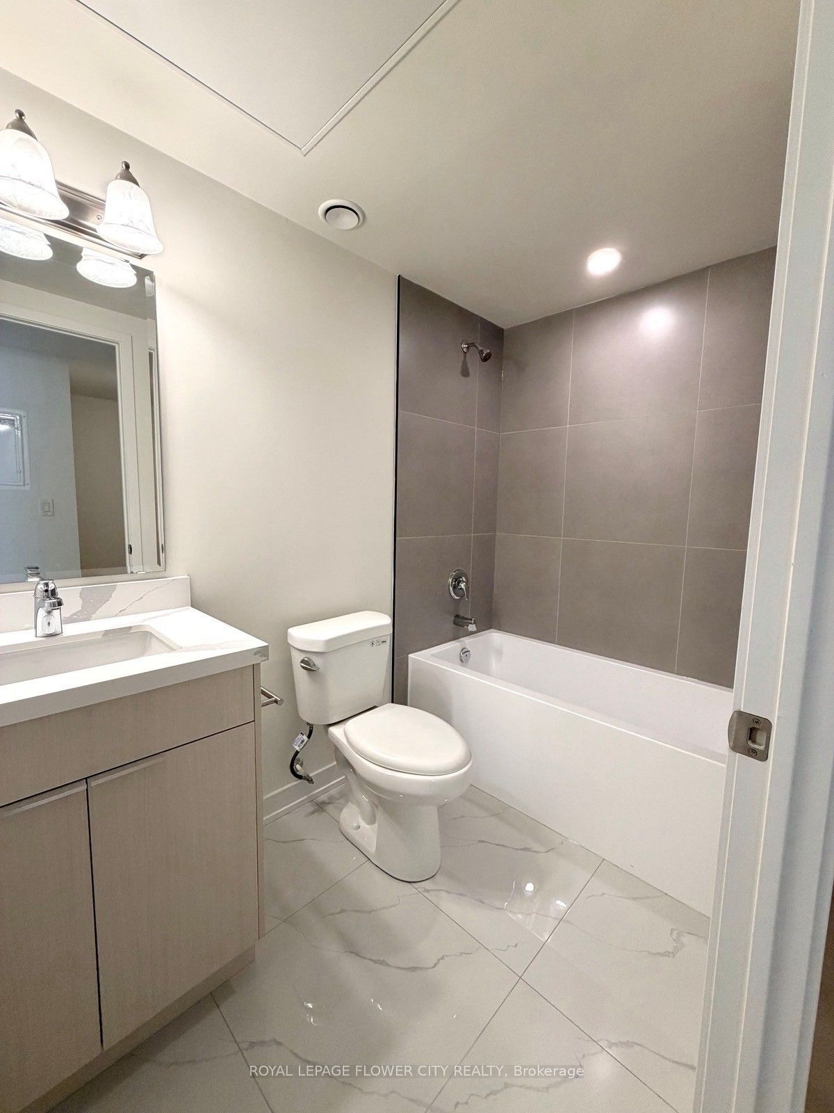 2825 Jane Street 1007 Property Photo 9