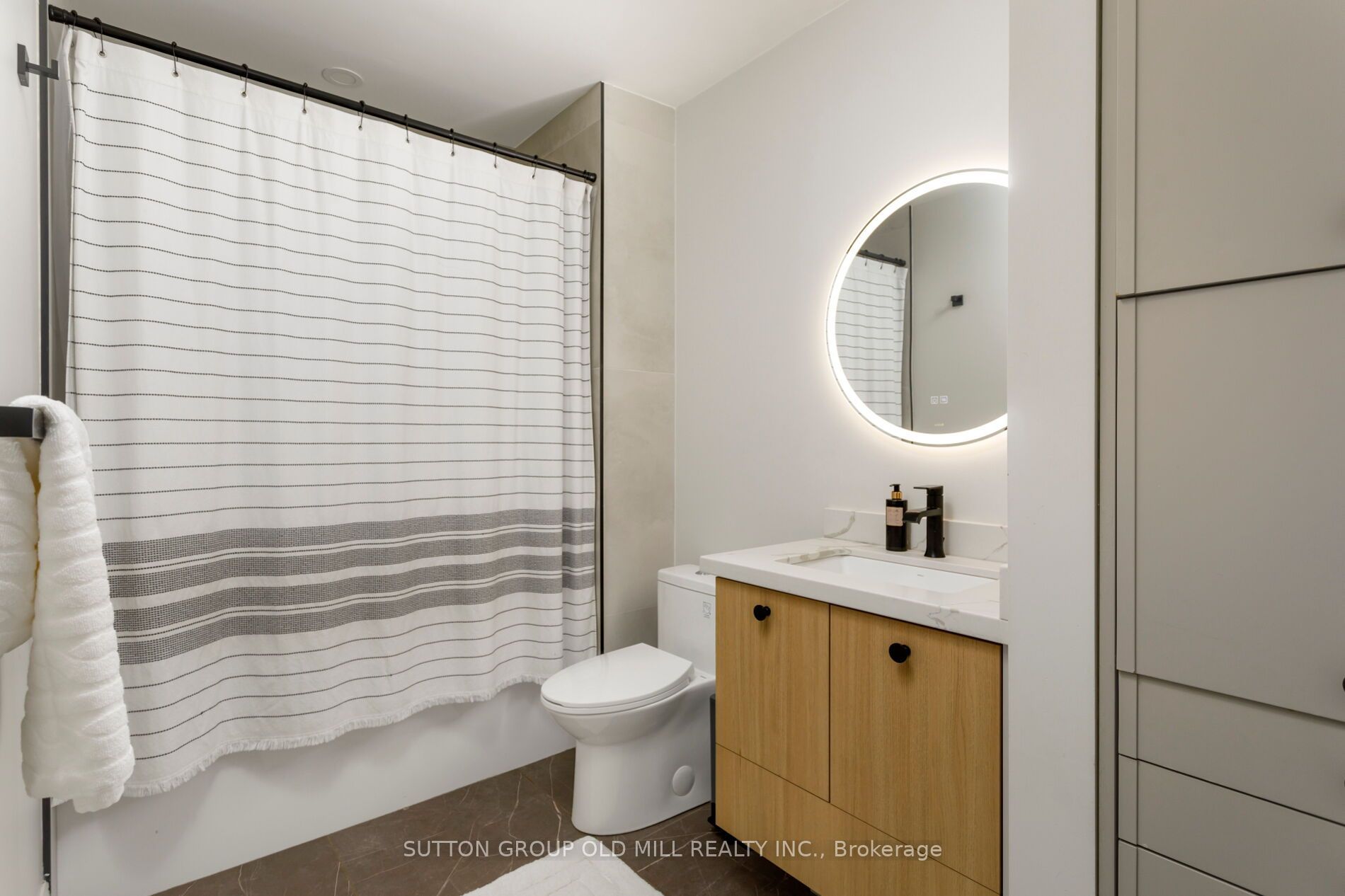 1645 Copseholm Trail Property Photo 14
