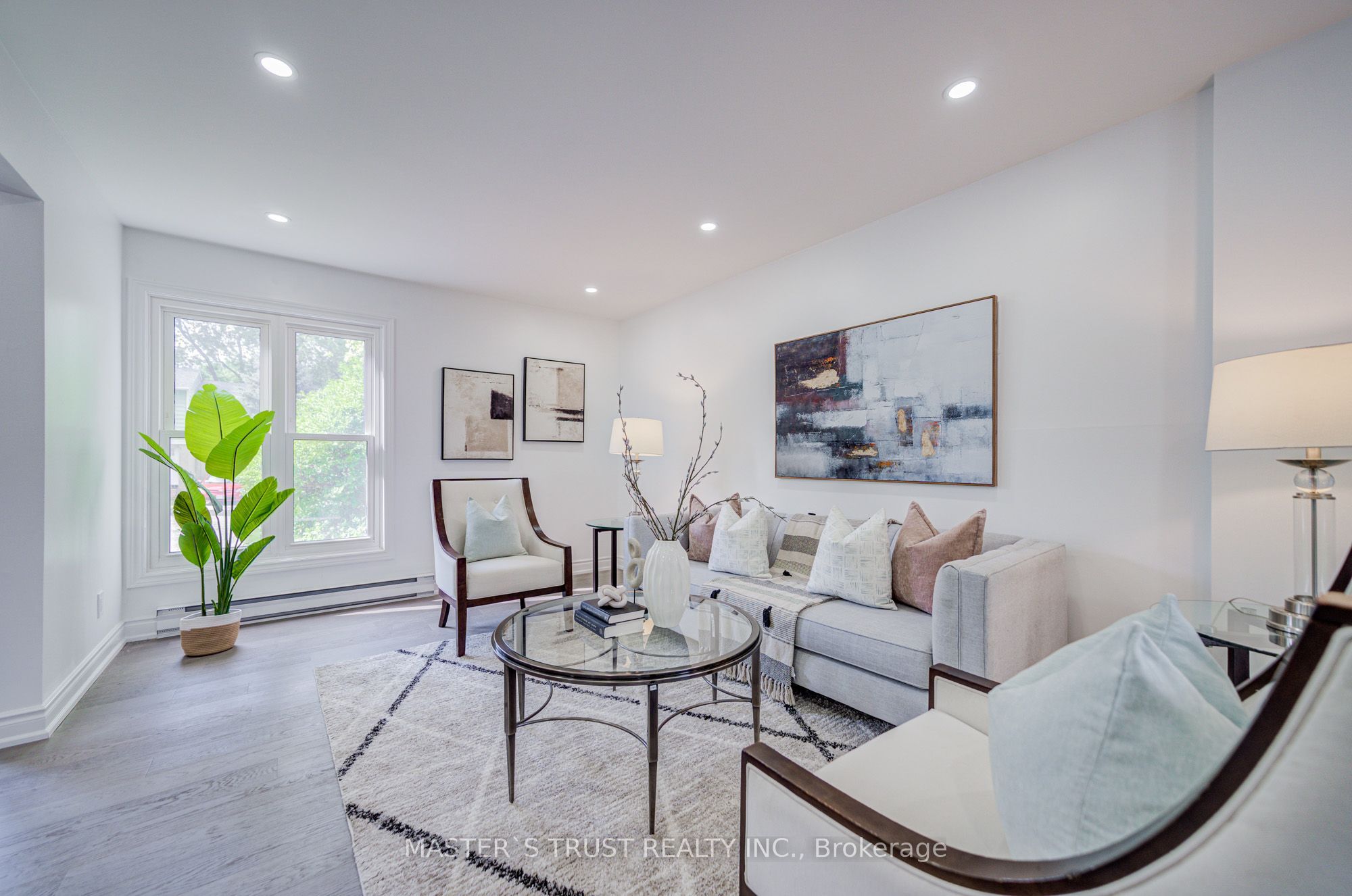 4 Gatsby Square Property Photo 8