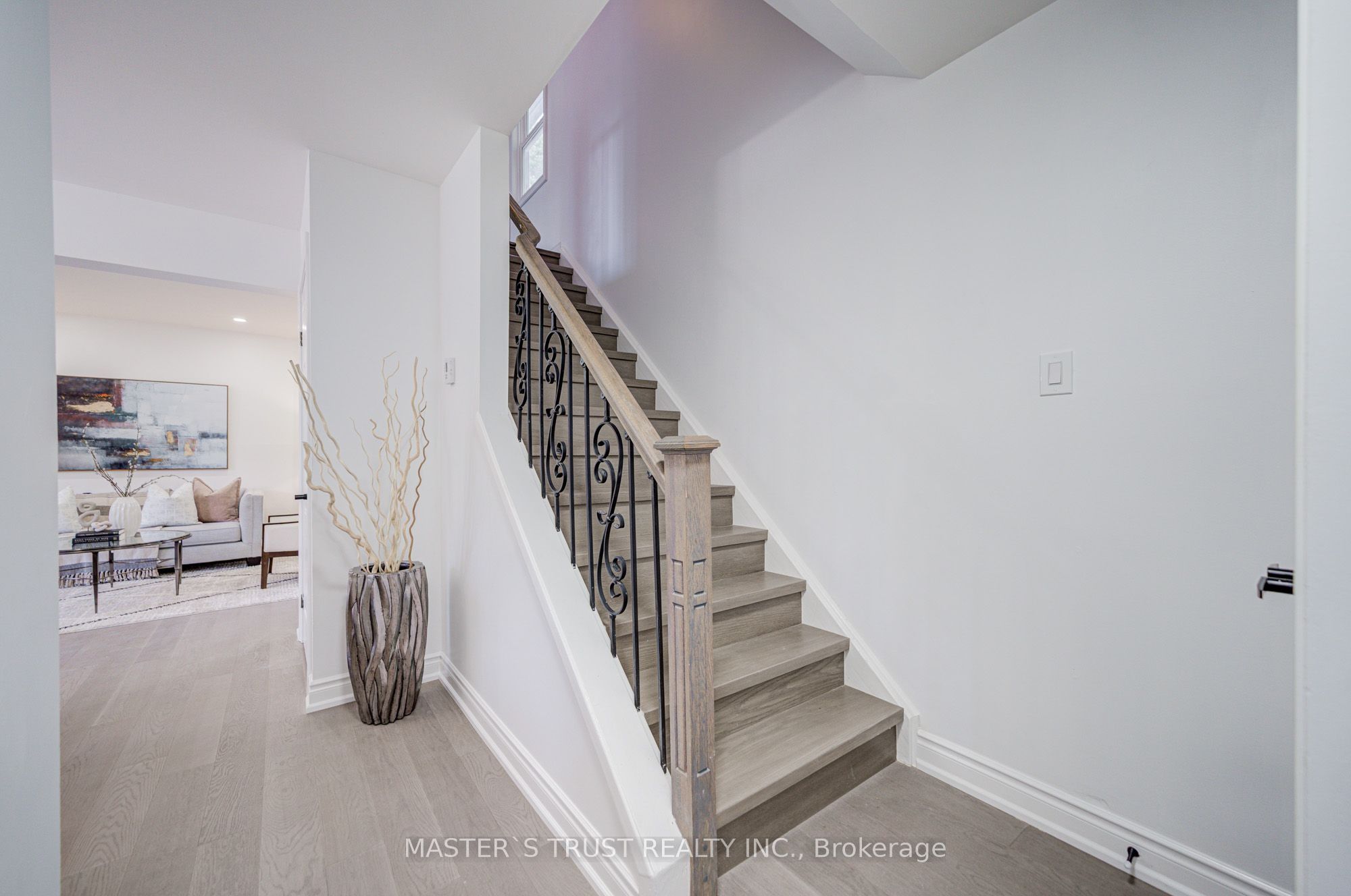 4 Gatsby Square Property Photo 13