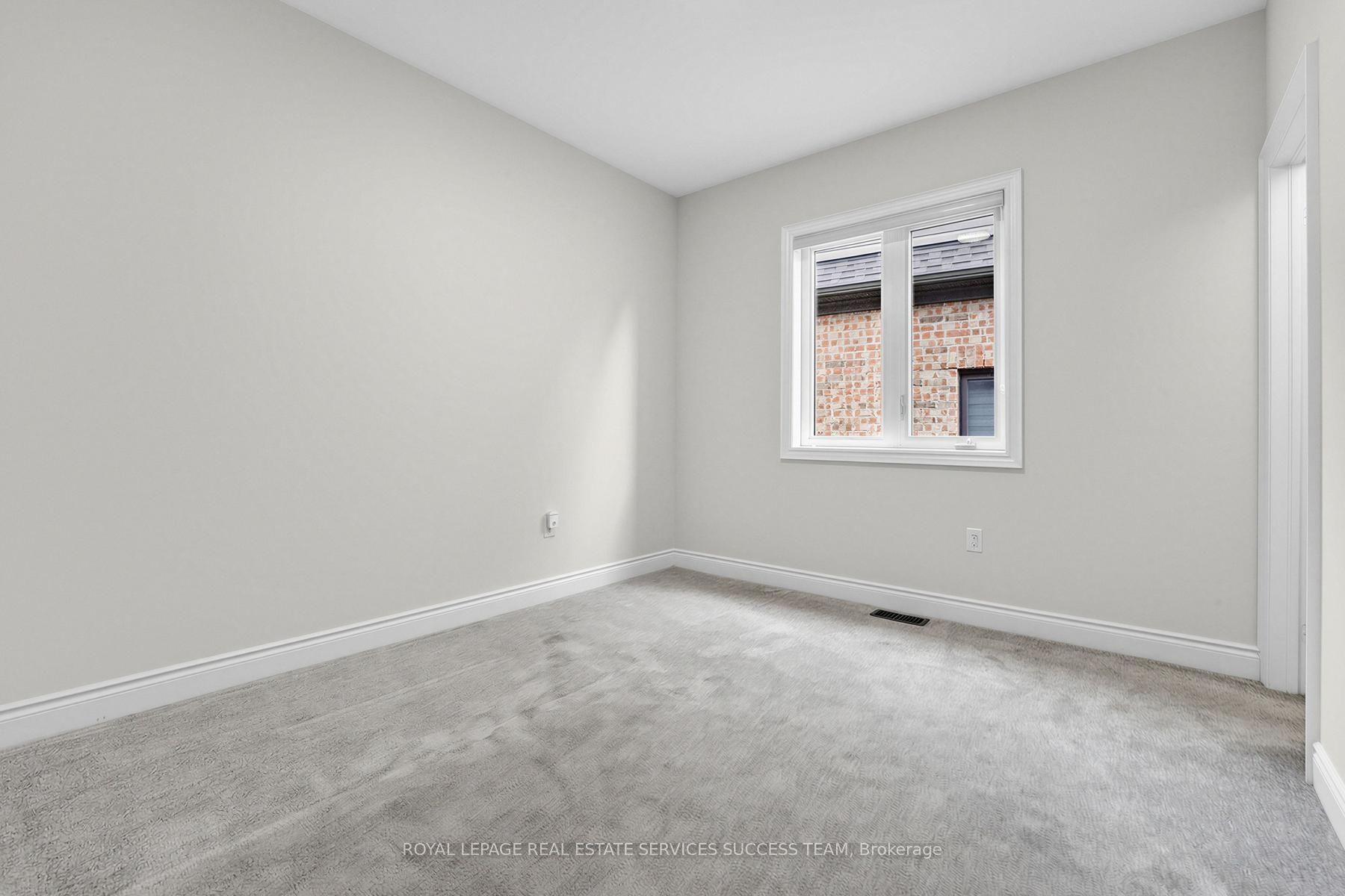 1192 Stag Hollow Property Photo 13