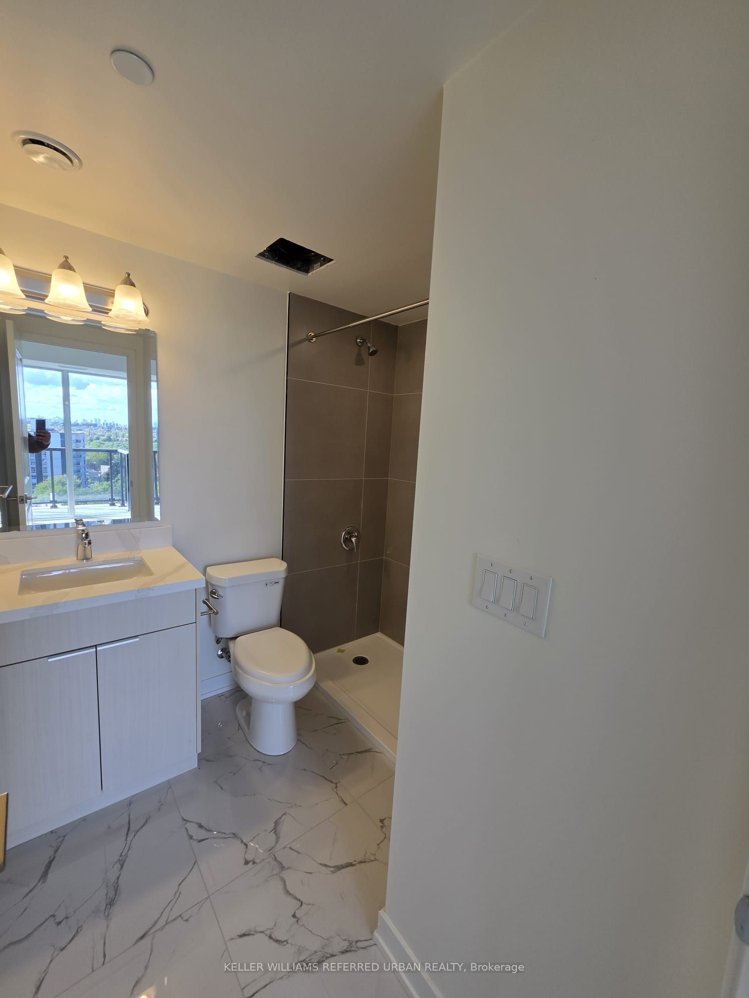 2825 Jane Street 1112 Property Photo 10