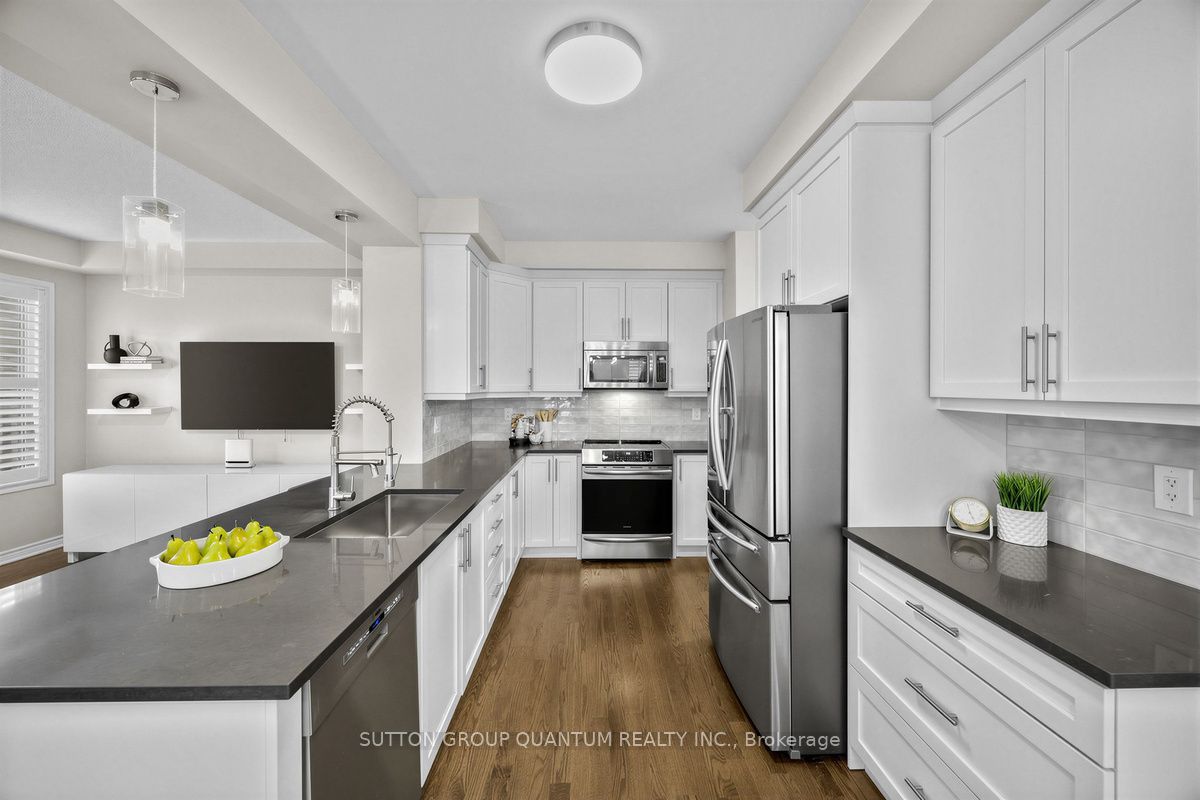 1413 Connaught Terrace Property Photo 15