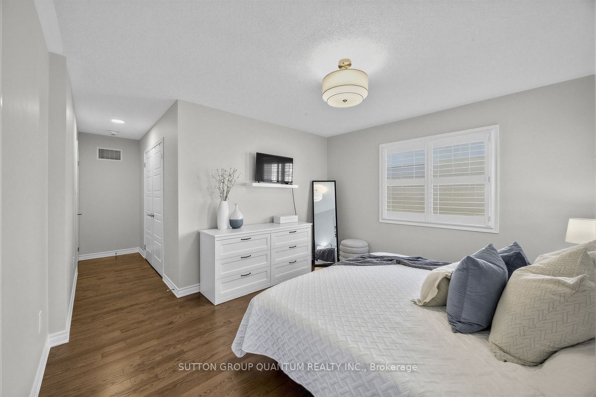 1413 Connaught Terrace Property Photo 24