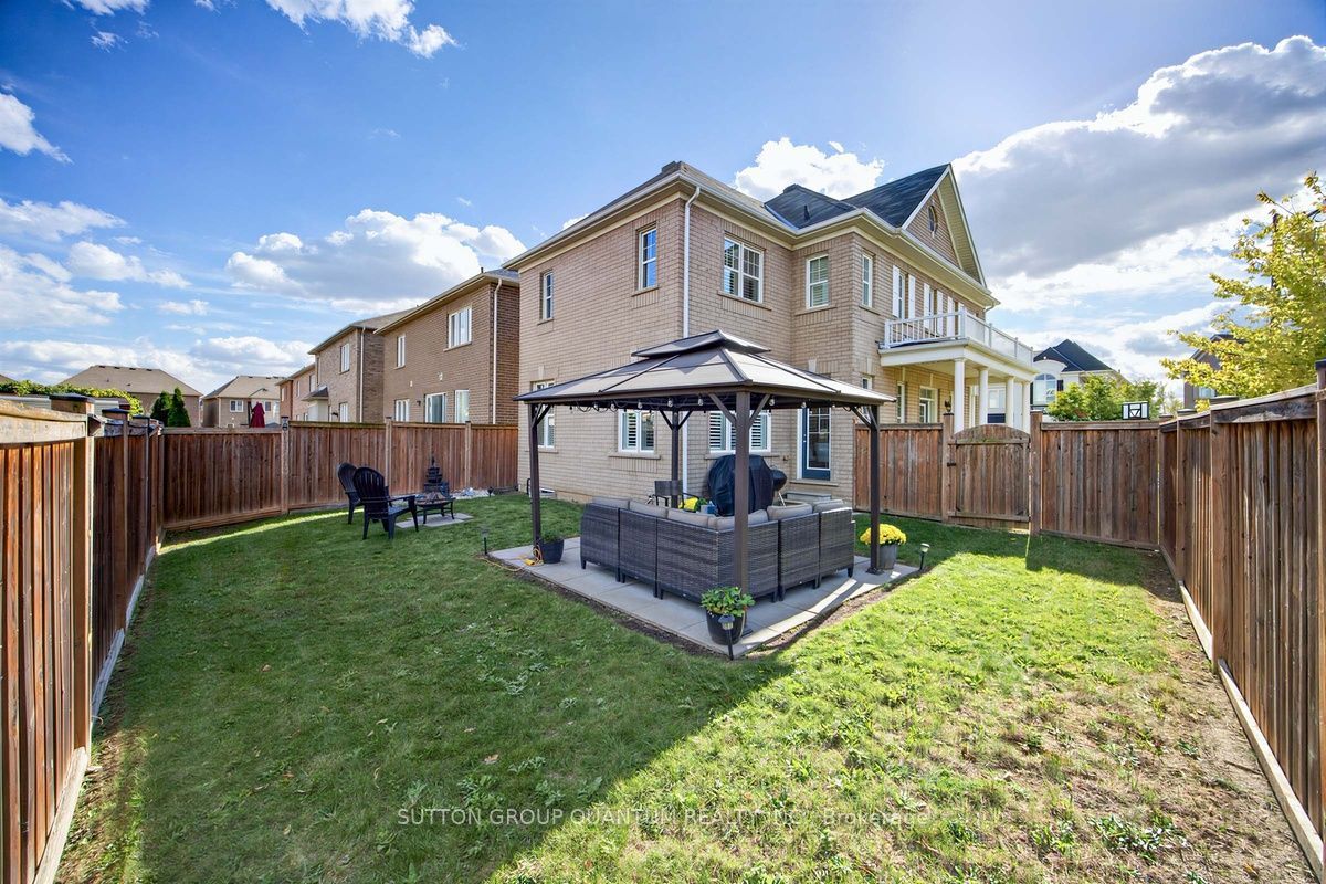 1413 Connaught Terrace Property Photo 34