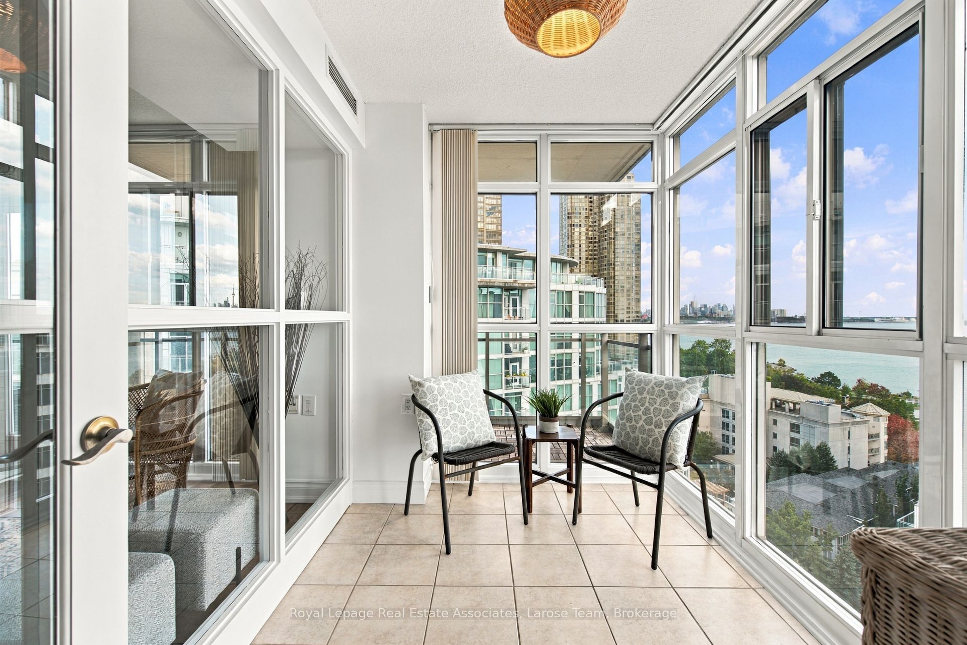 3 Marine Parade Drive 1402 Property Photo 10