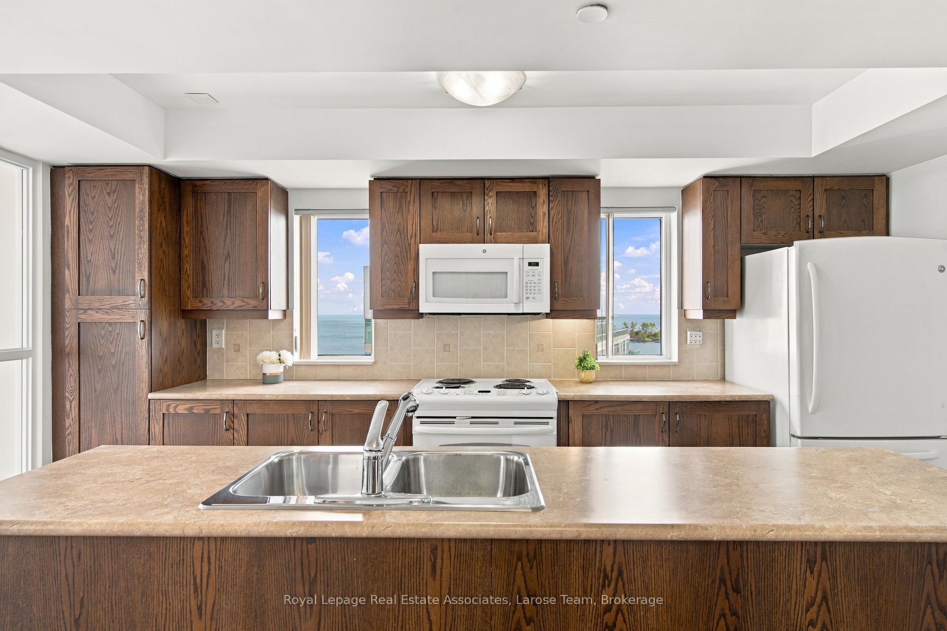 3 Marine Parade Drive 1402 Property Photo 15