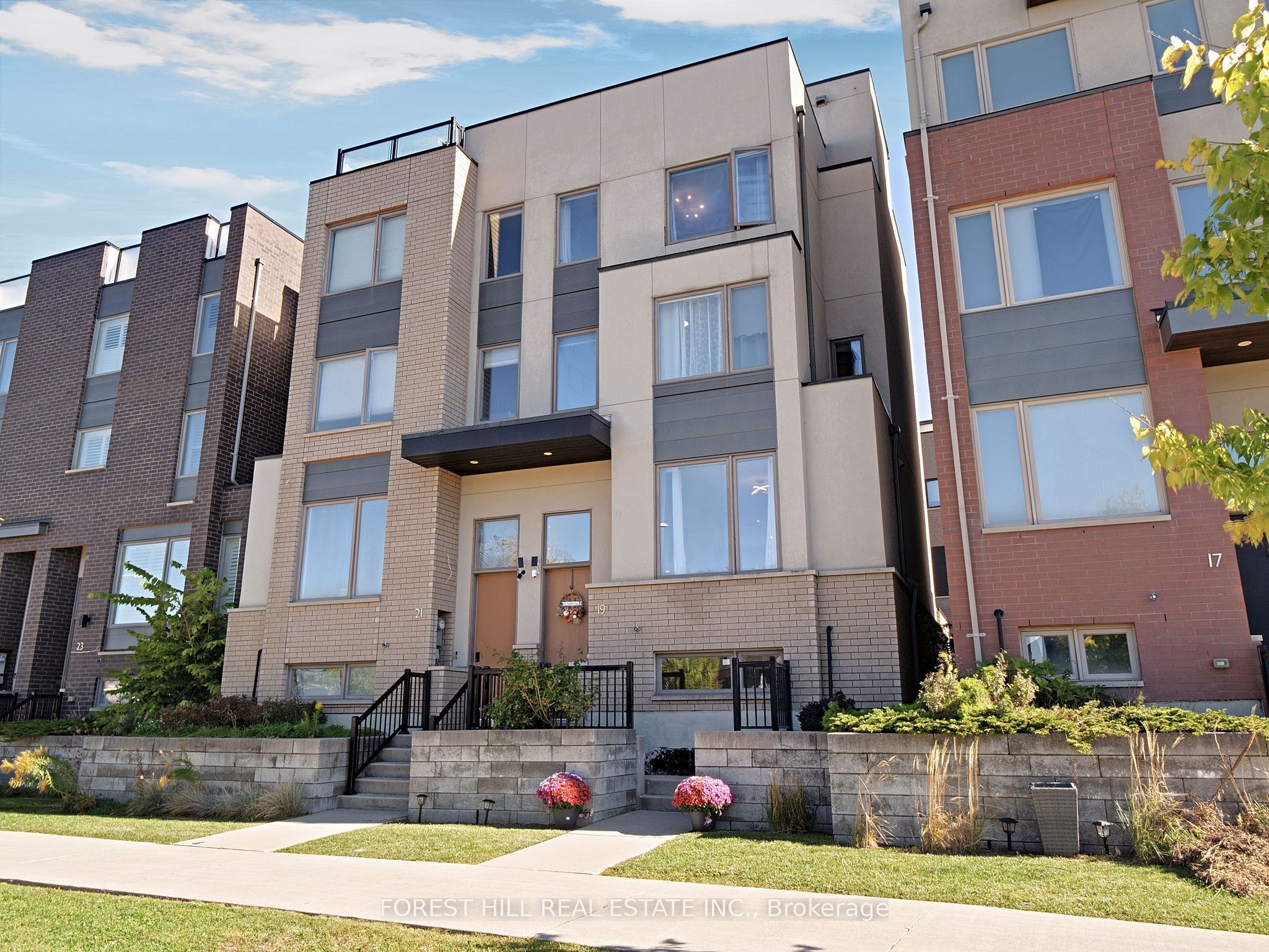 19 Stanley Greene Boulevard
