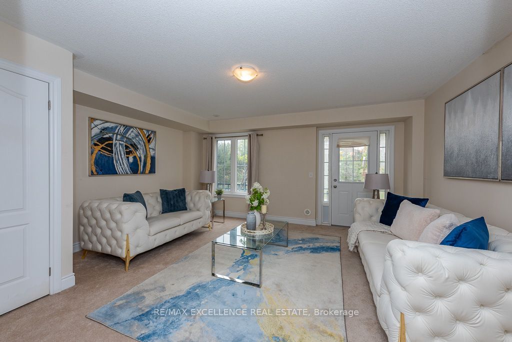 110 Cedar Lake Crescent 84 Property Photo 6
