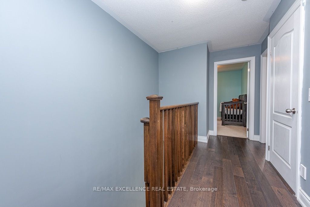 110 Cedar Lake Crescent 84 Property Photo 19