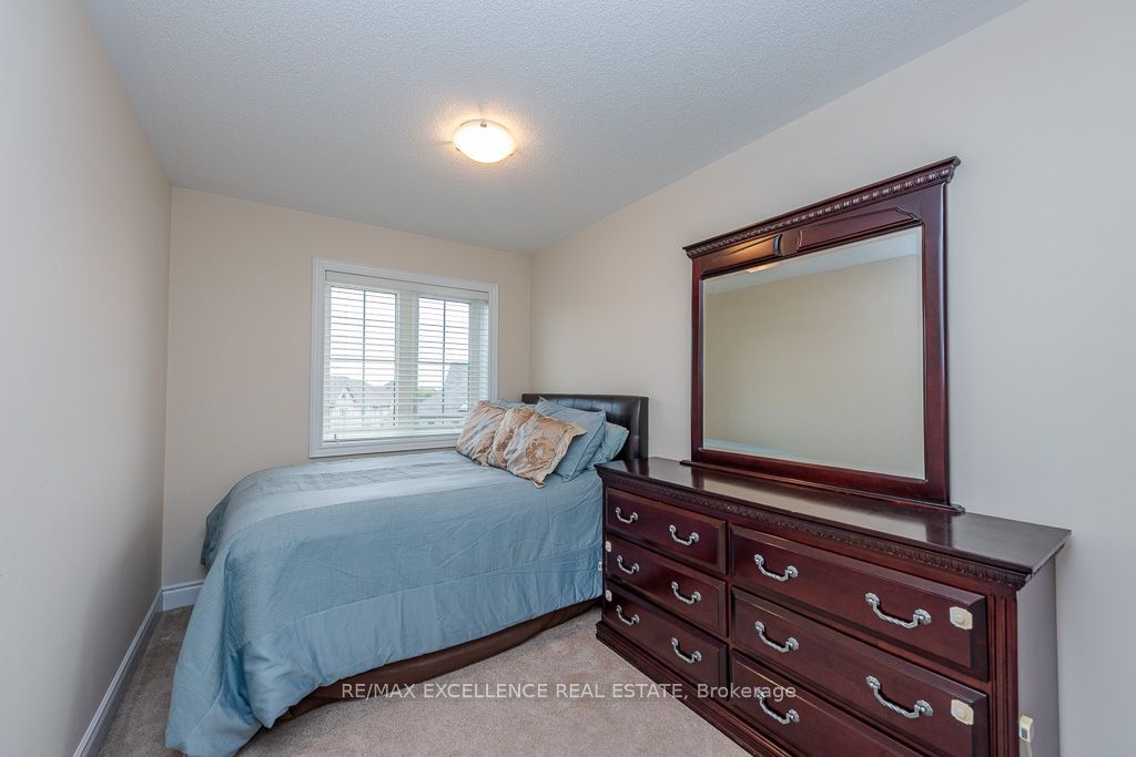 110 Cedar Lake Crescent 84 Property Photo 23