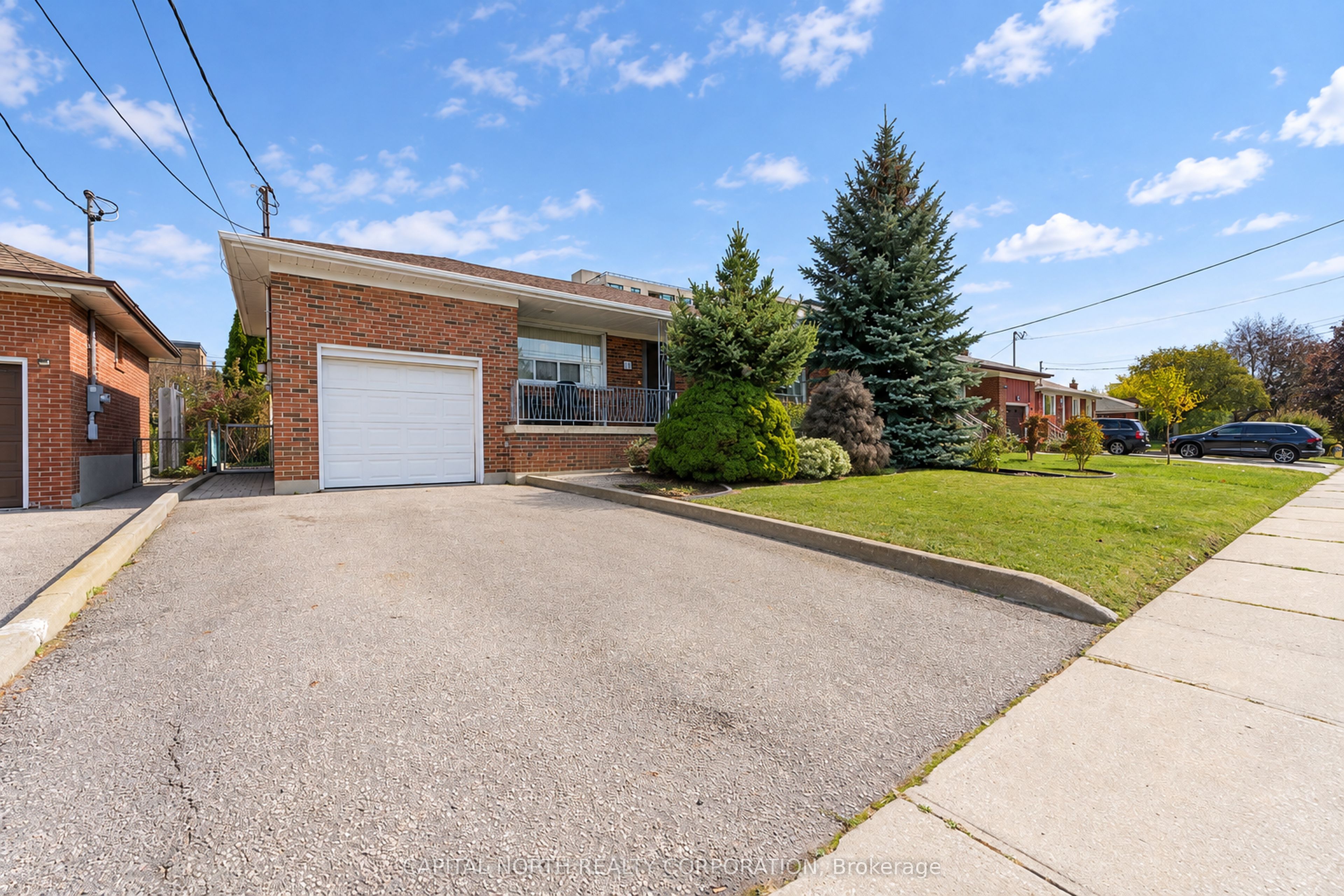 11 Erie Street Property Photo 3