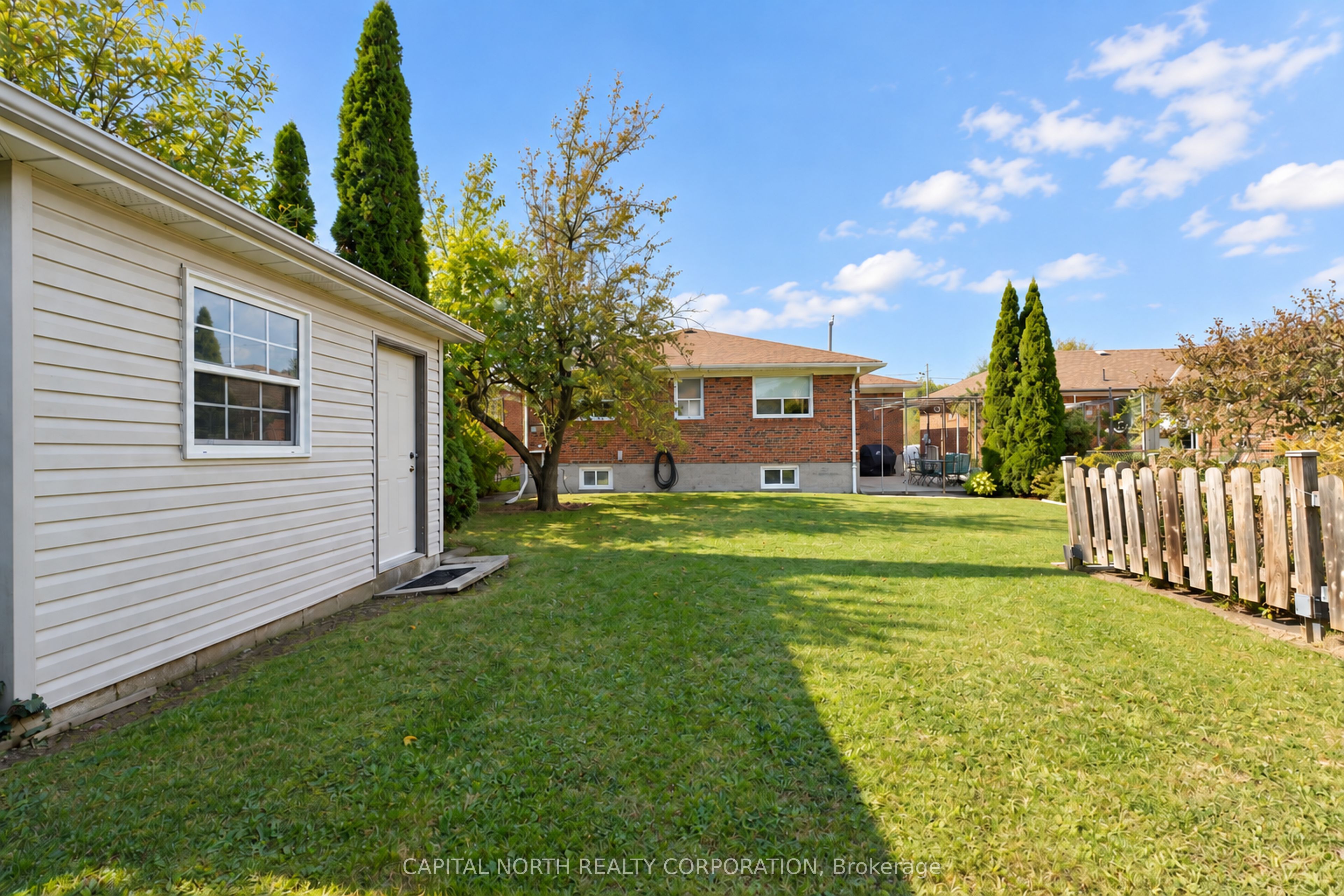11 Erie Street Property Photo 11