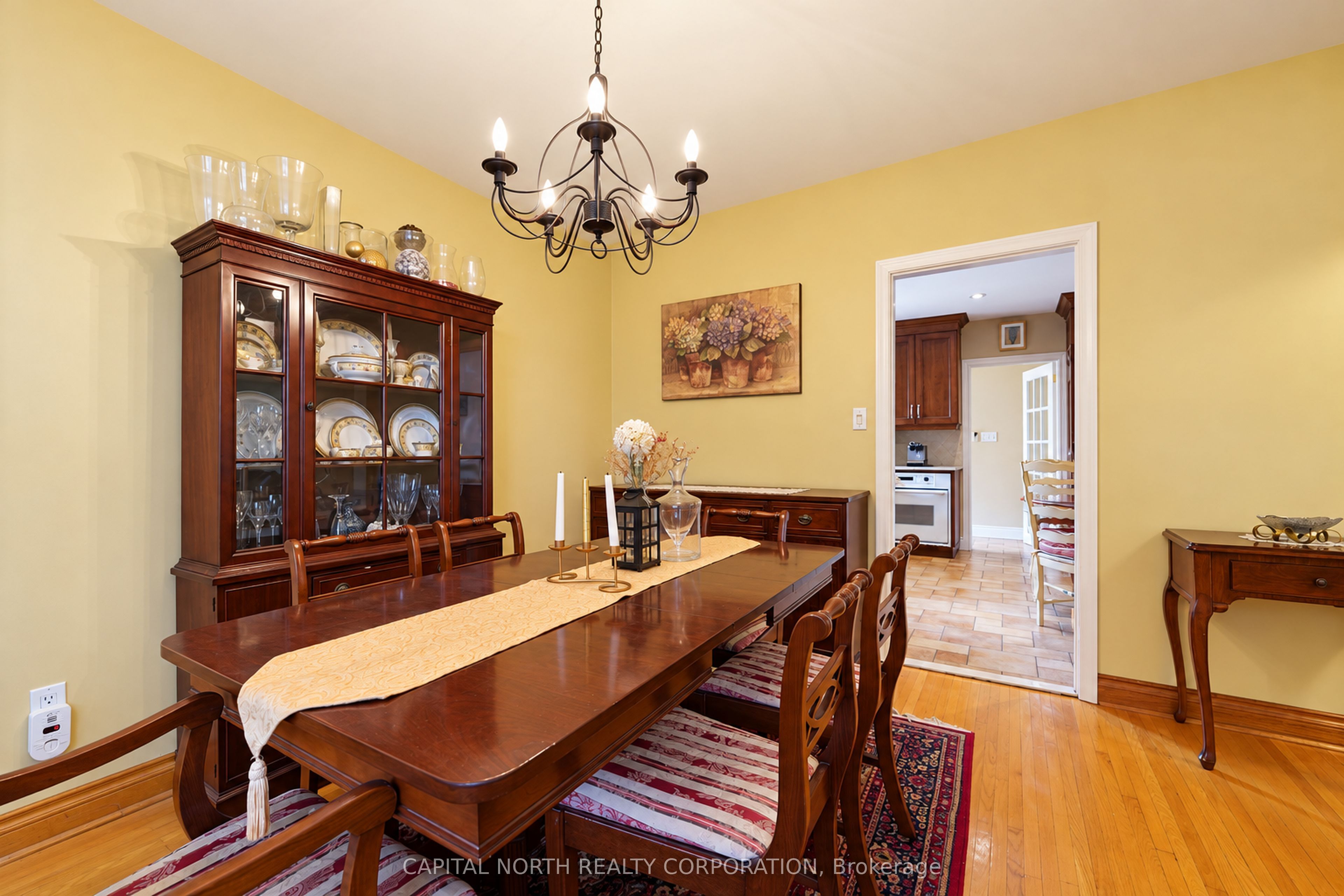 11 Erie Street Property Photo 18