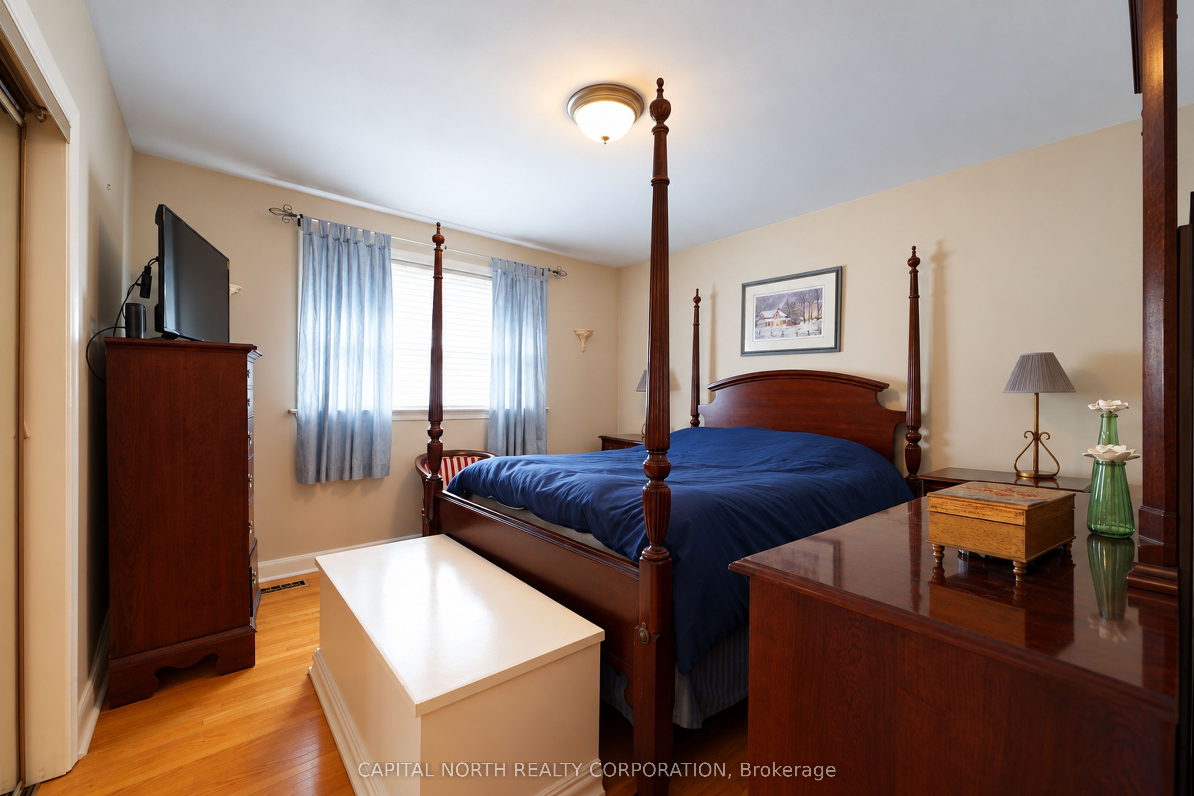 11 Erie Street Property Photo 24