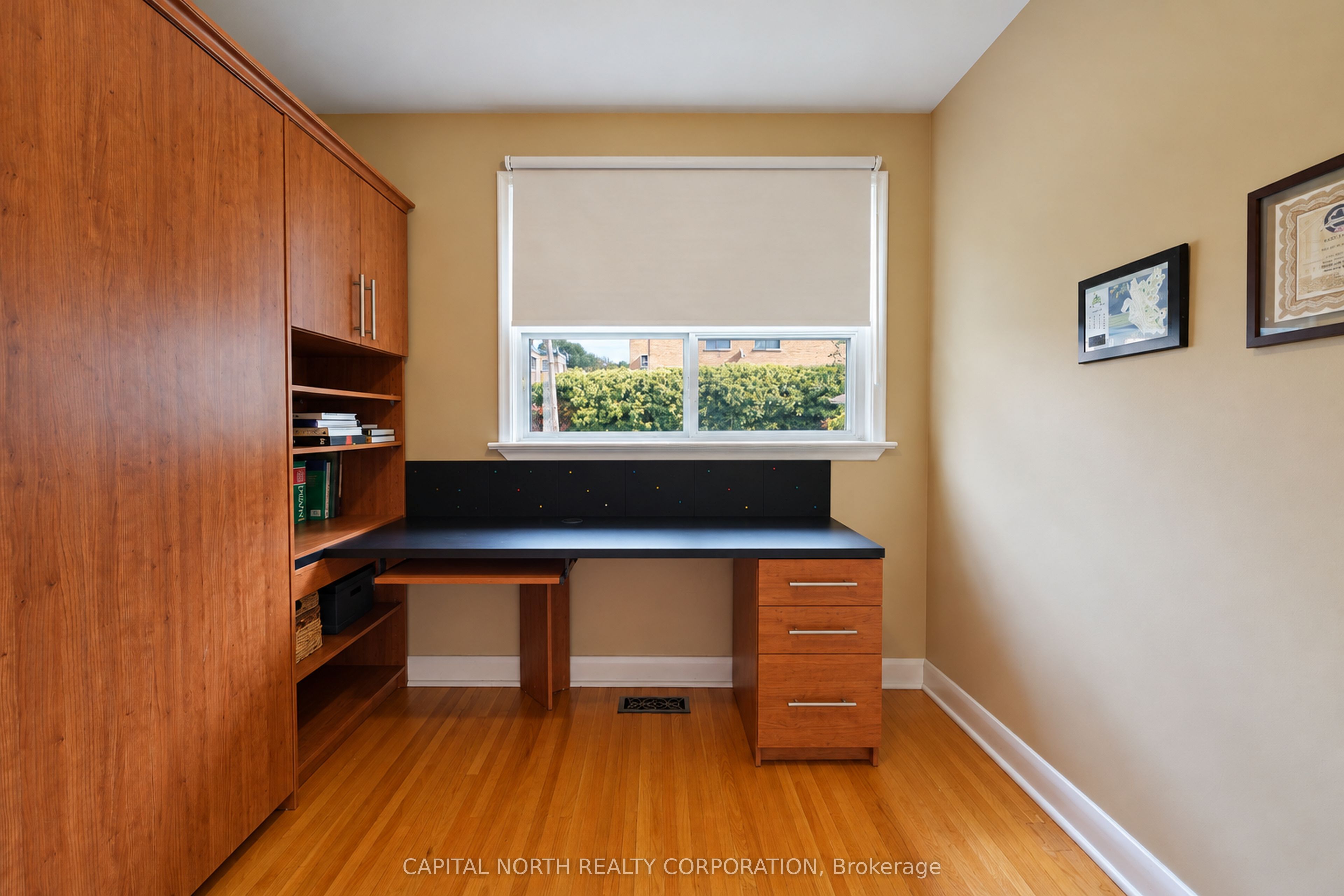 11 Erie Street Property Photo 30