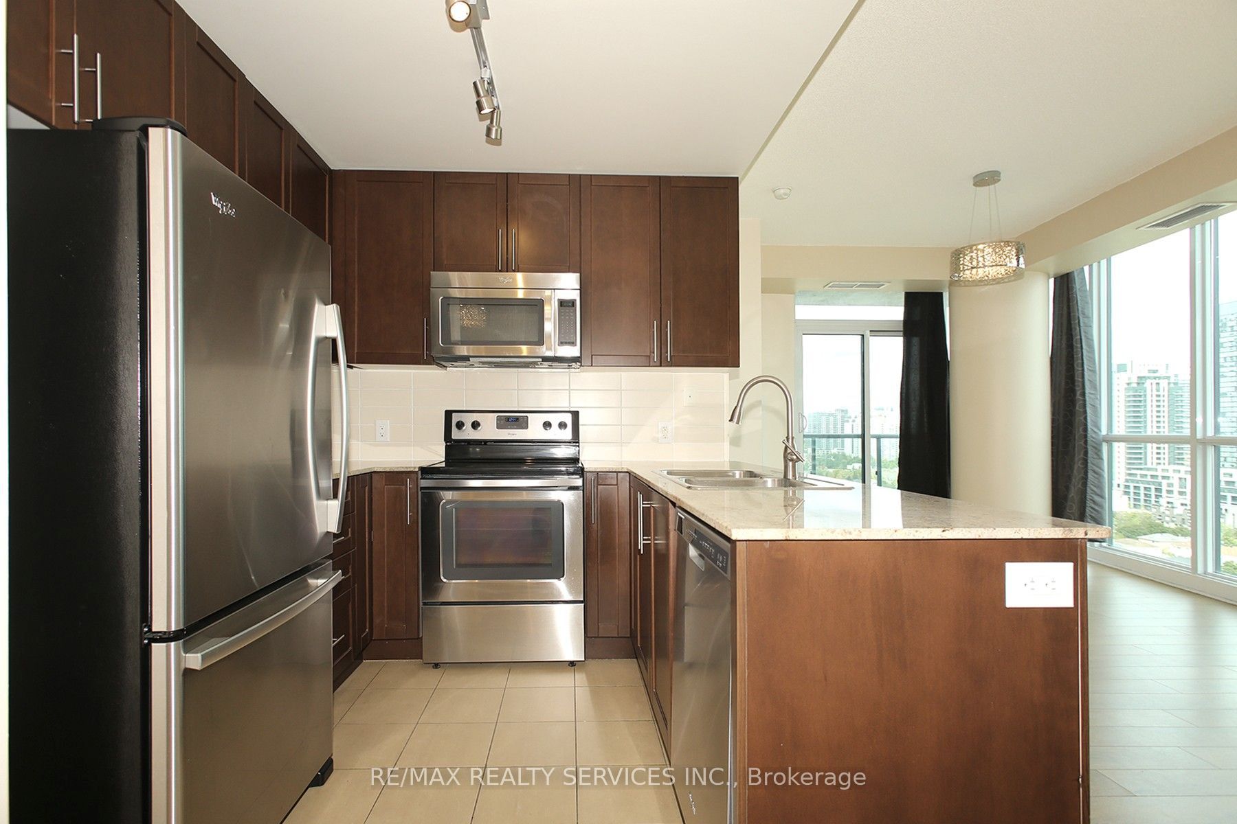 3985 Grand Park Drive 1411 Property Photo 9