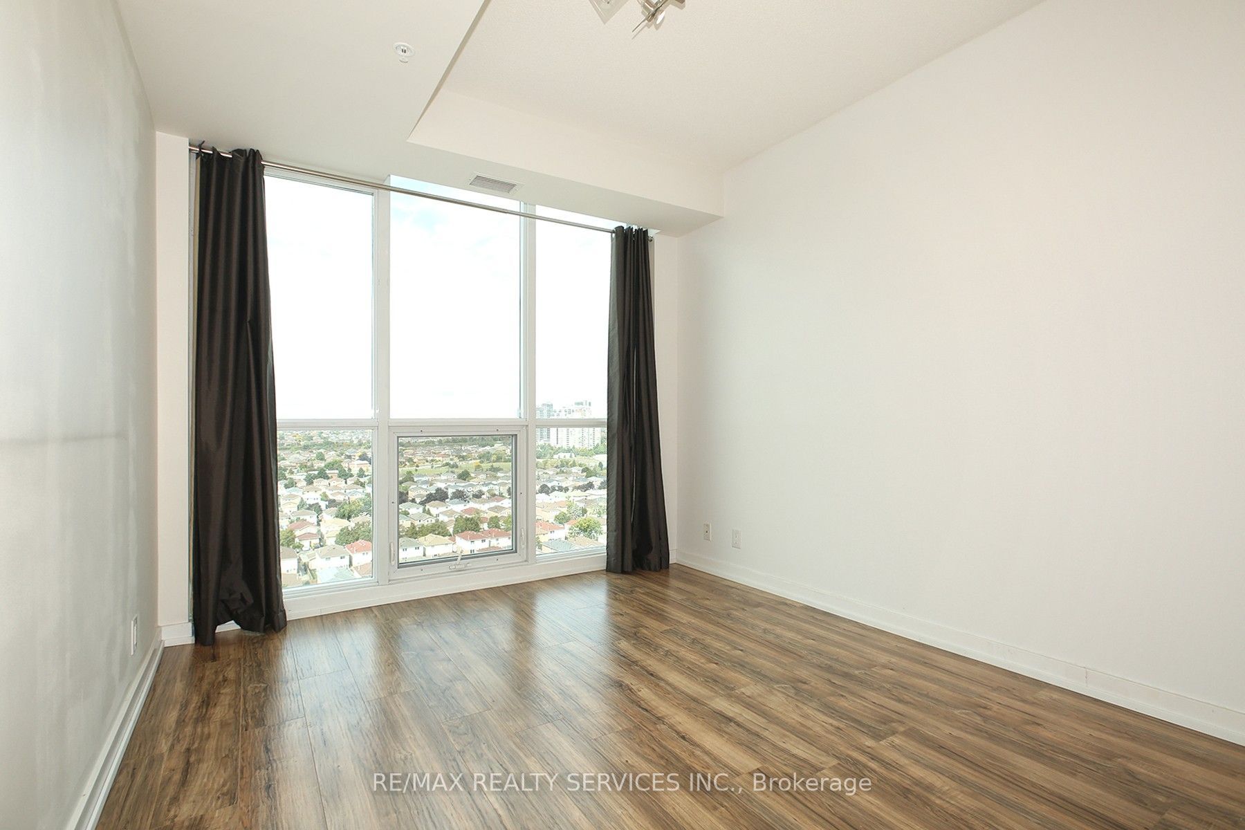3985 Grand Park Drive 1411 Property Photo 12
