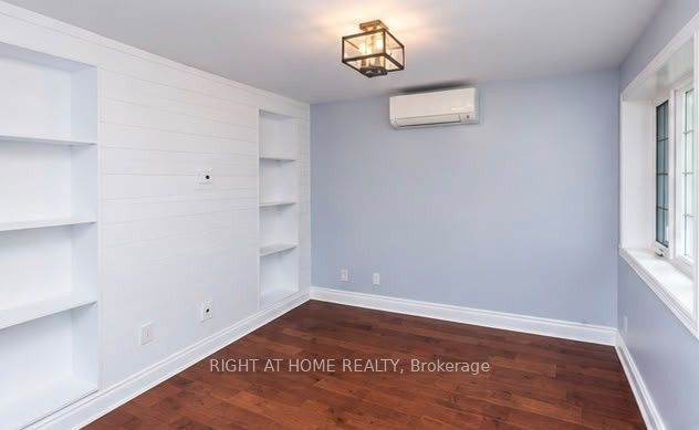 14 Thornton Avenue Main Floor Property Photo 4