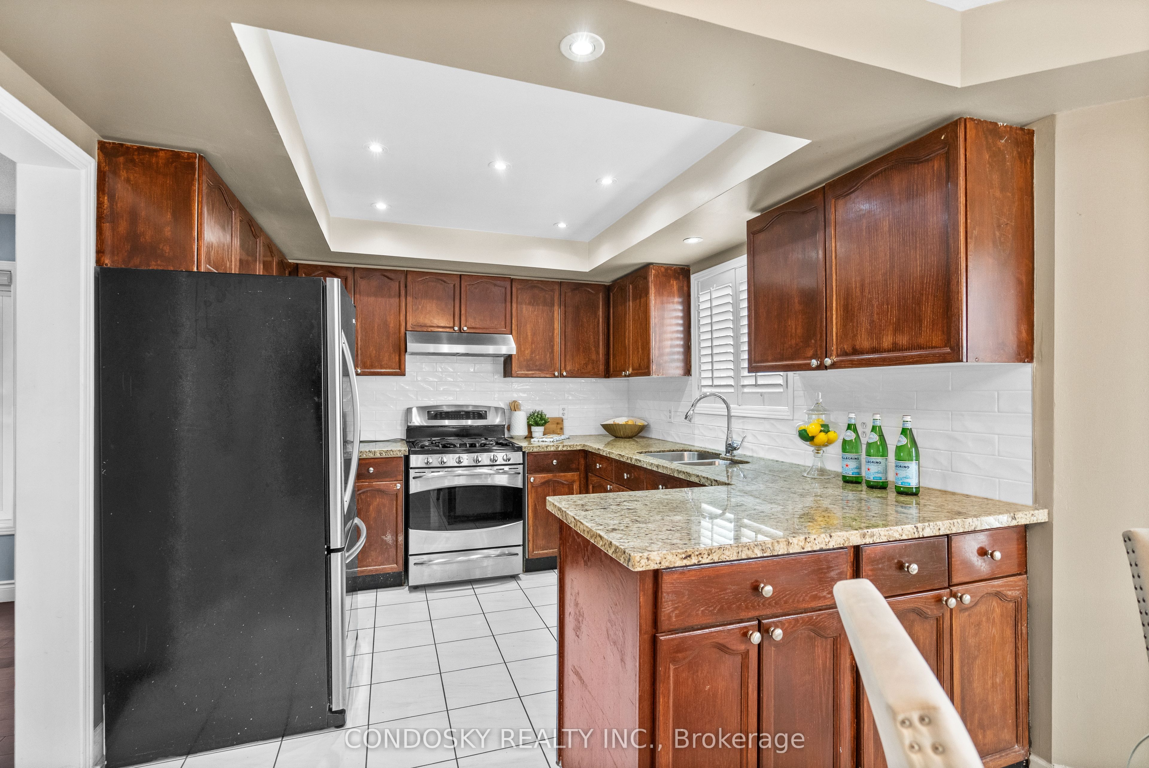 6182 Duford Drive Property Photo 8
