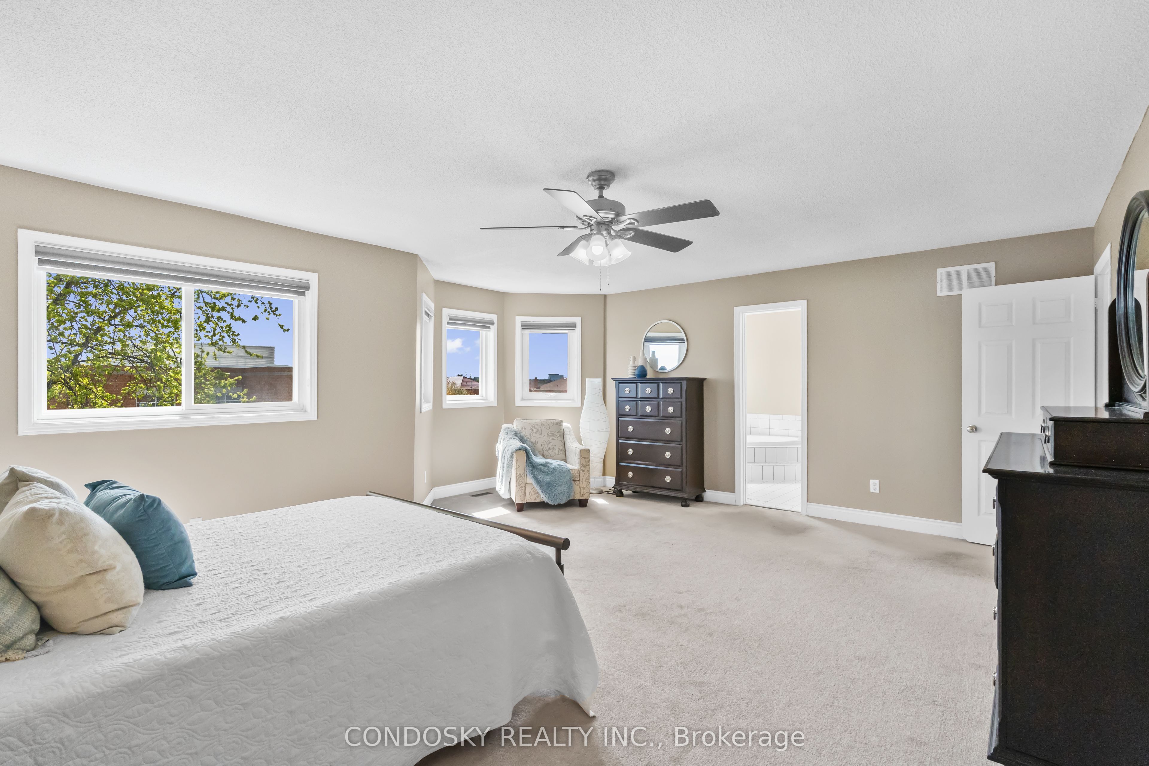 6182 Duford Drive Property Photo 21