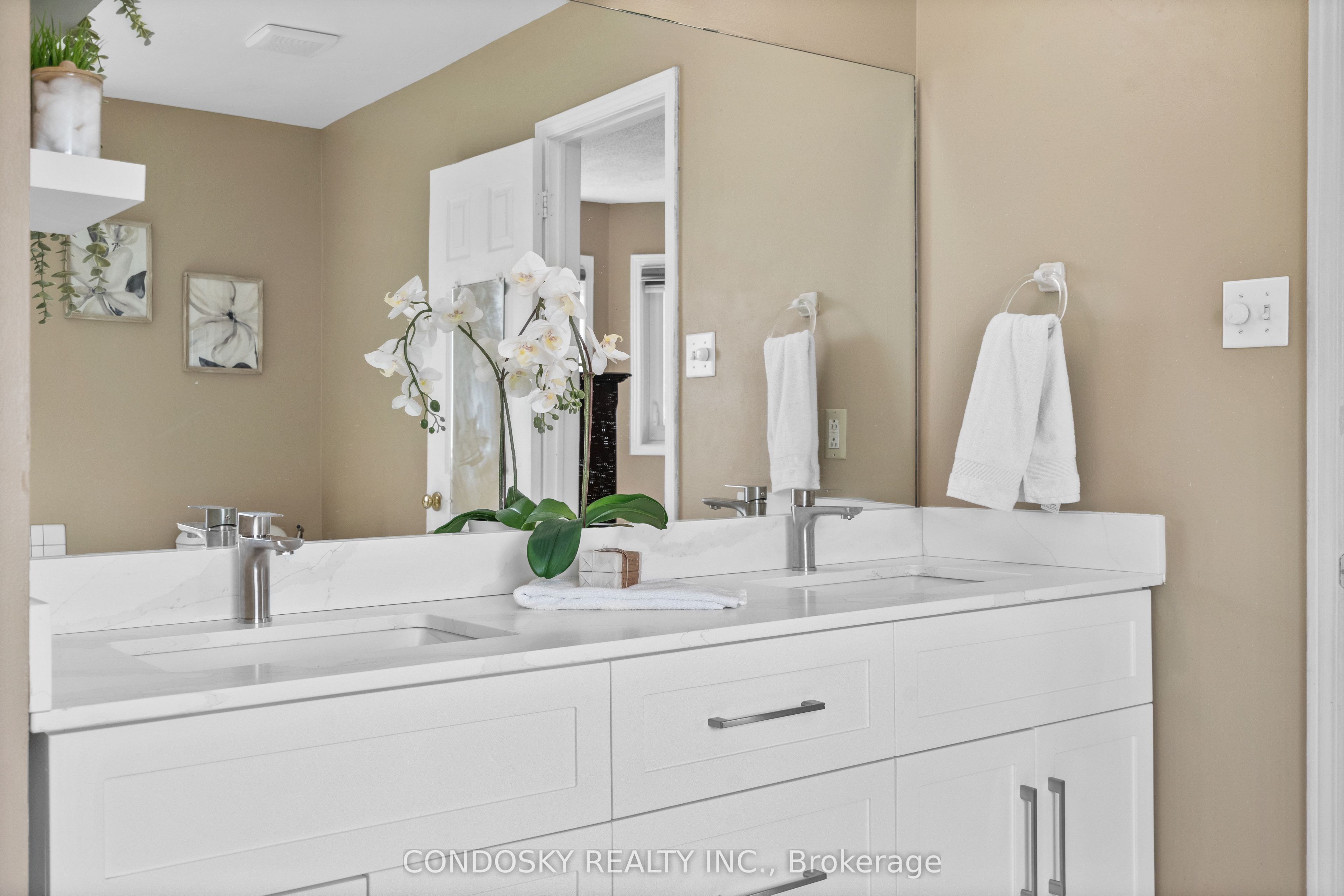 6182 Duford Drive Property Photo 25