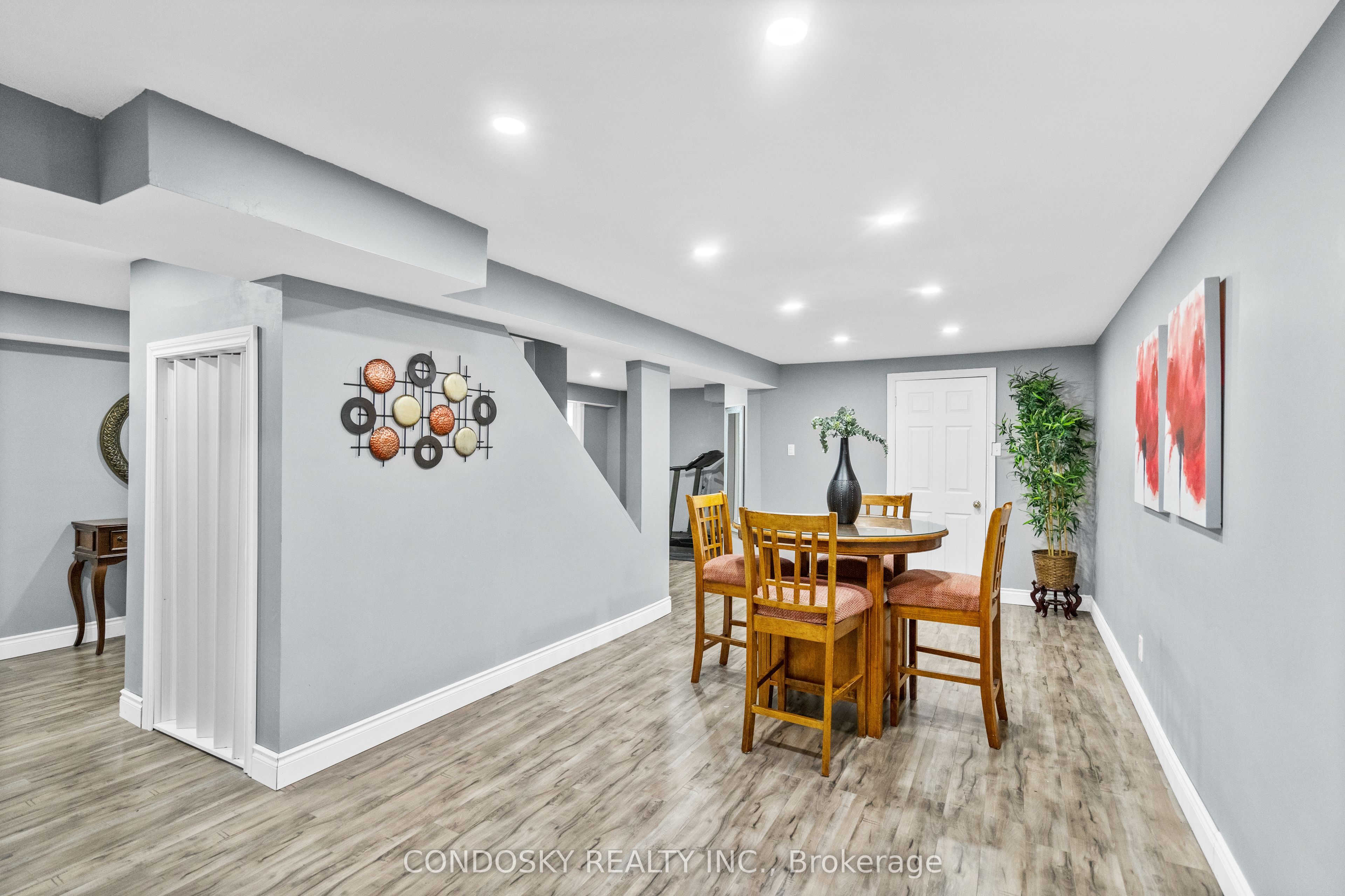6182 Duford Drive Property Photo 37