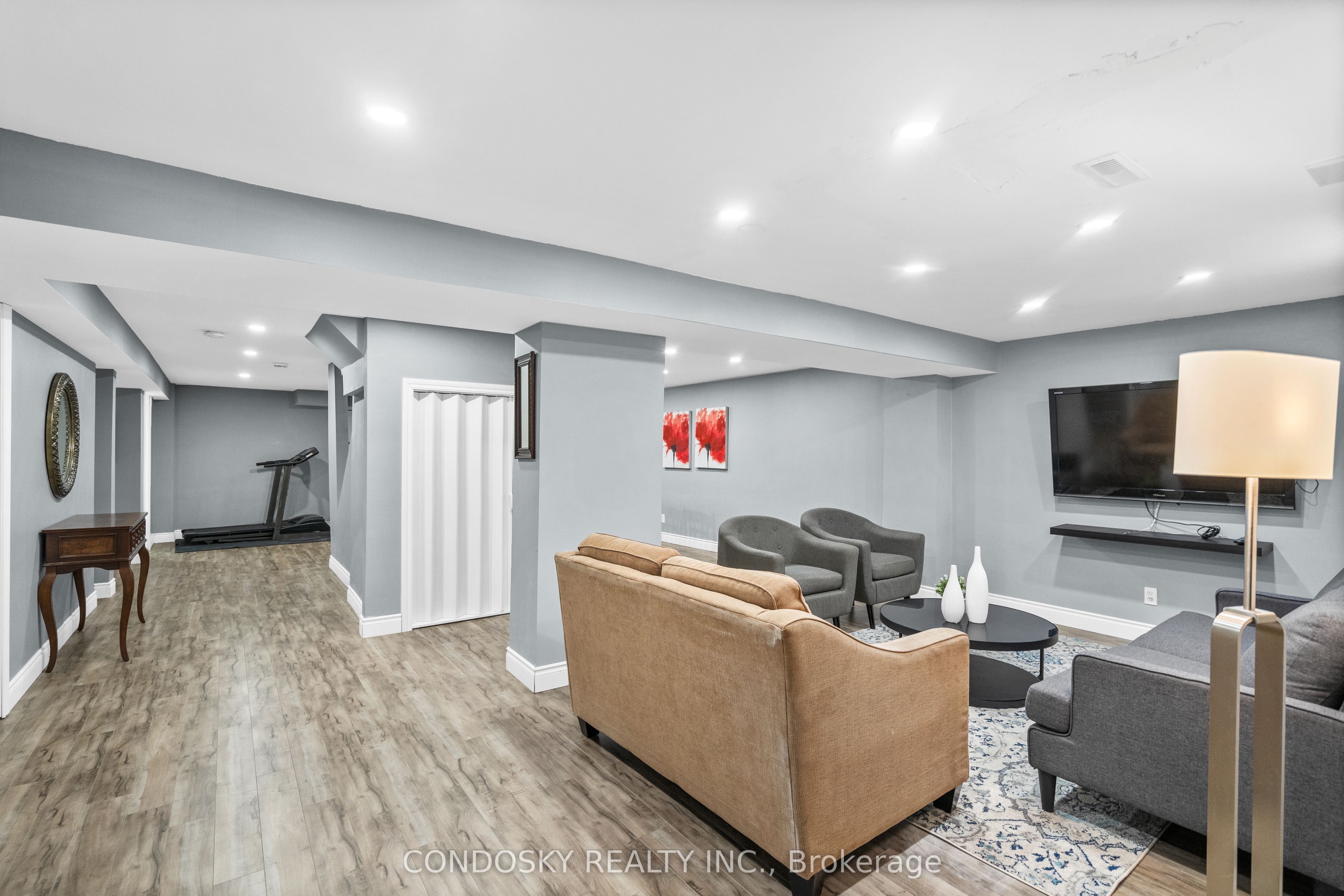 6182 Duford Drive Property Photo 39