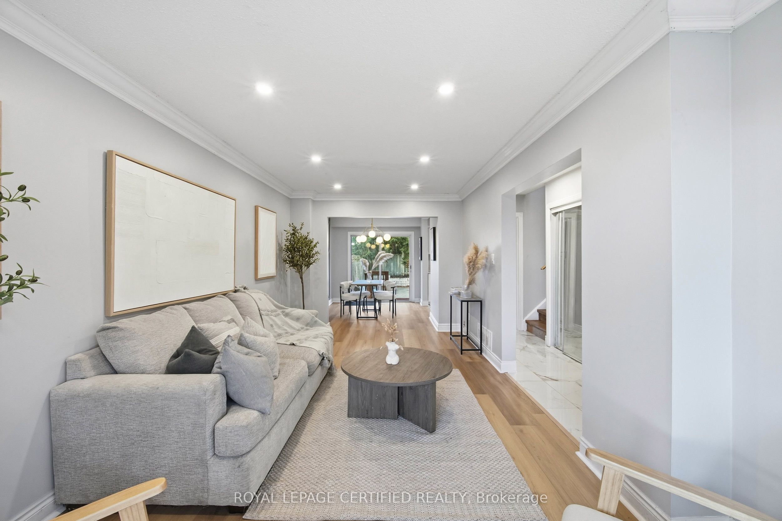 134 Hansen Road N Property Photo 4
