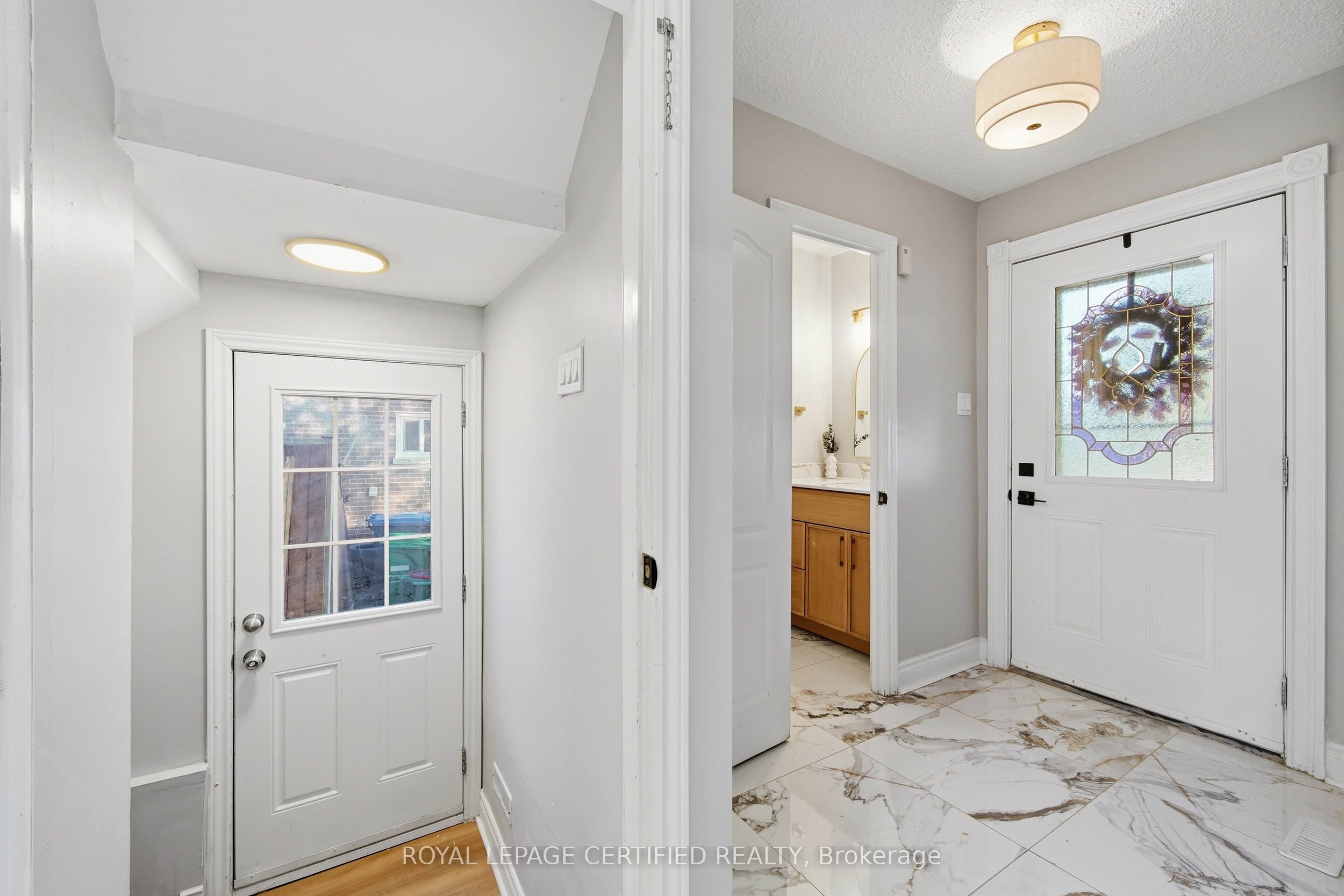 134 Hansen Road N Property Photo 10