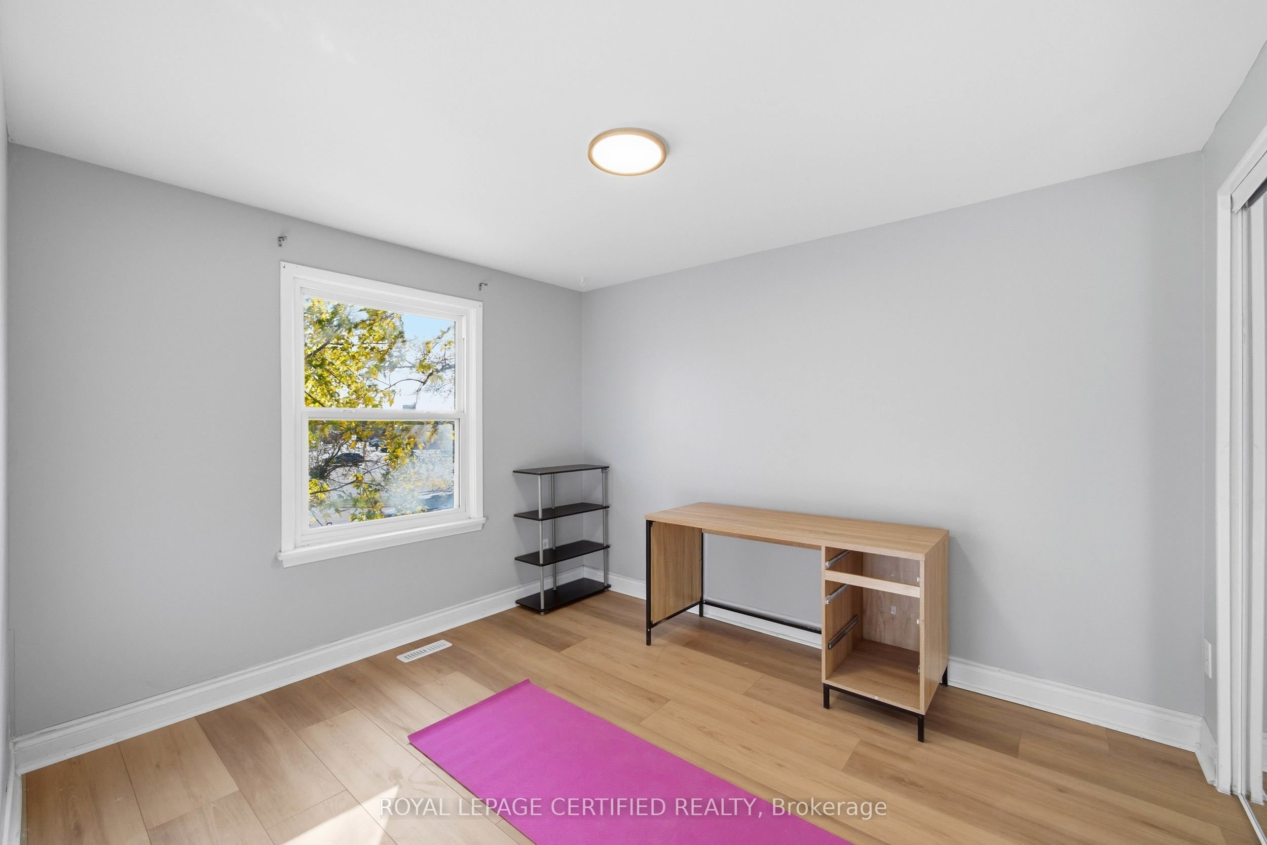 134 Hansen Road N Property Photo 16