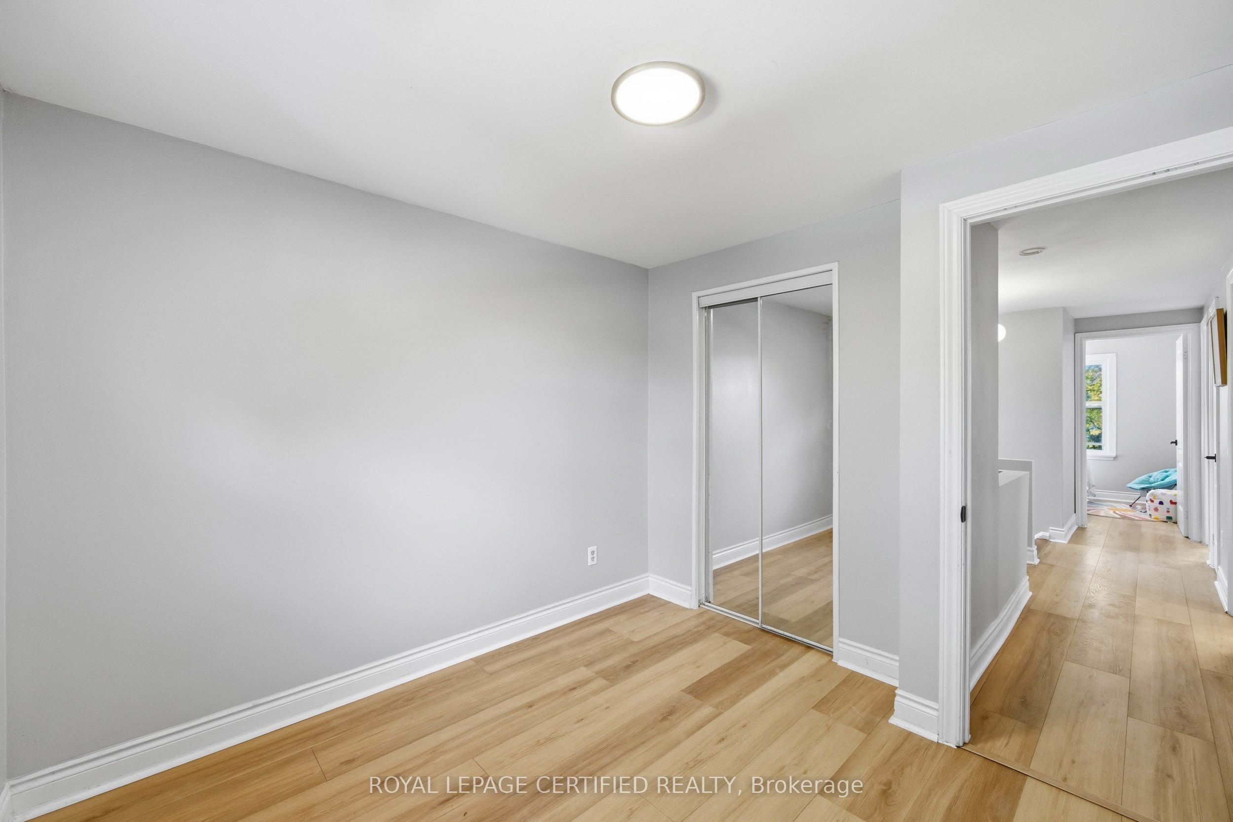 134 Hansen Road N Property Photo 21