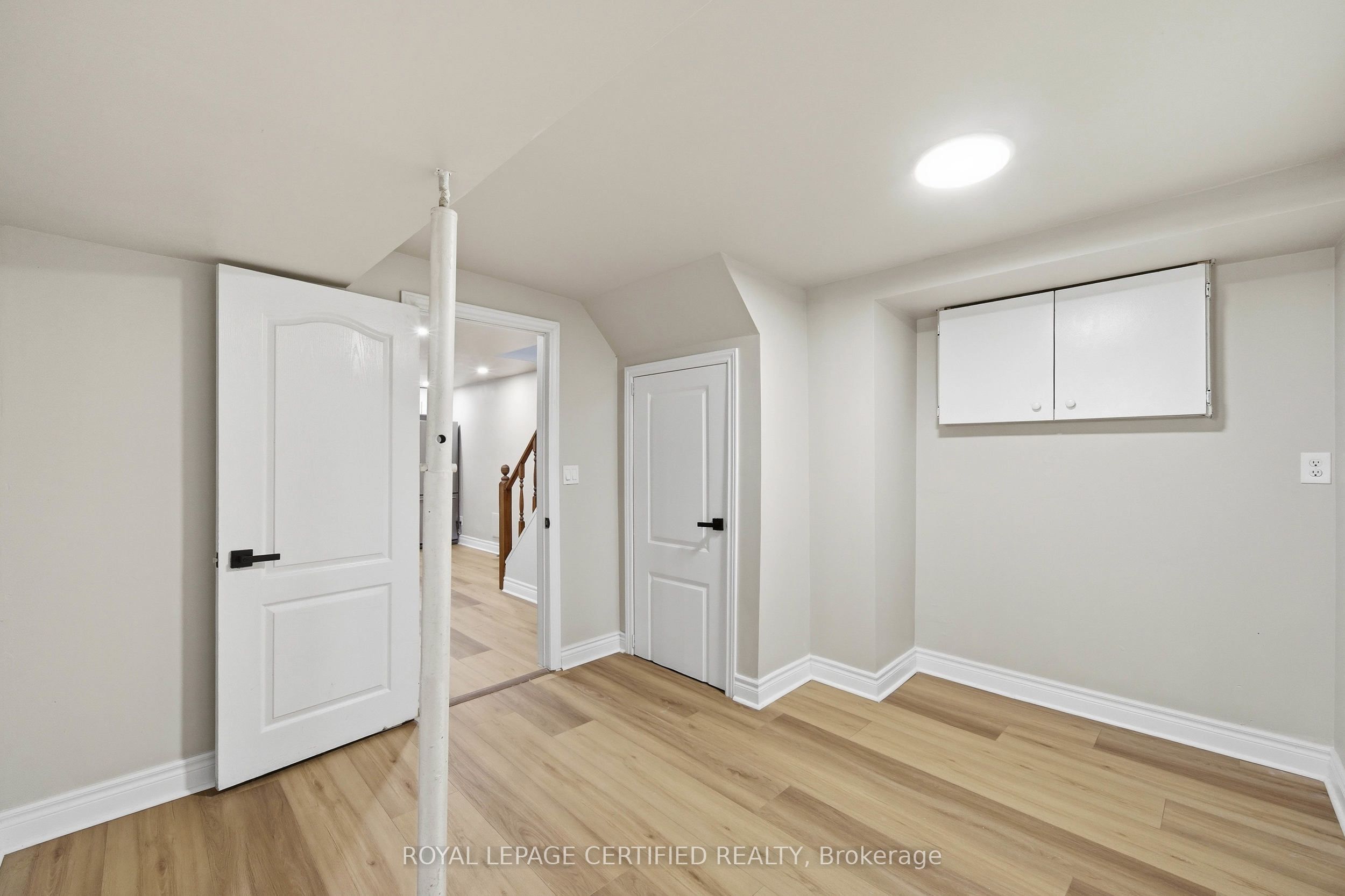 134 Hansen Road N Property Photo 24