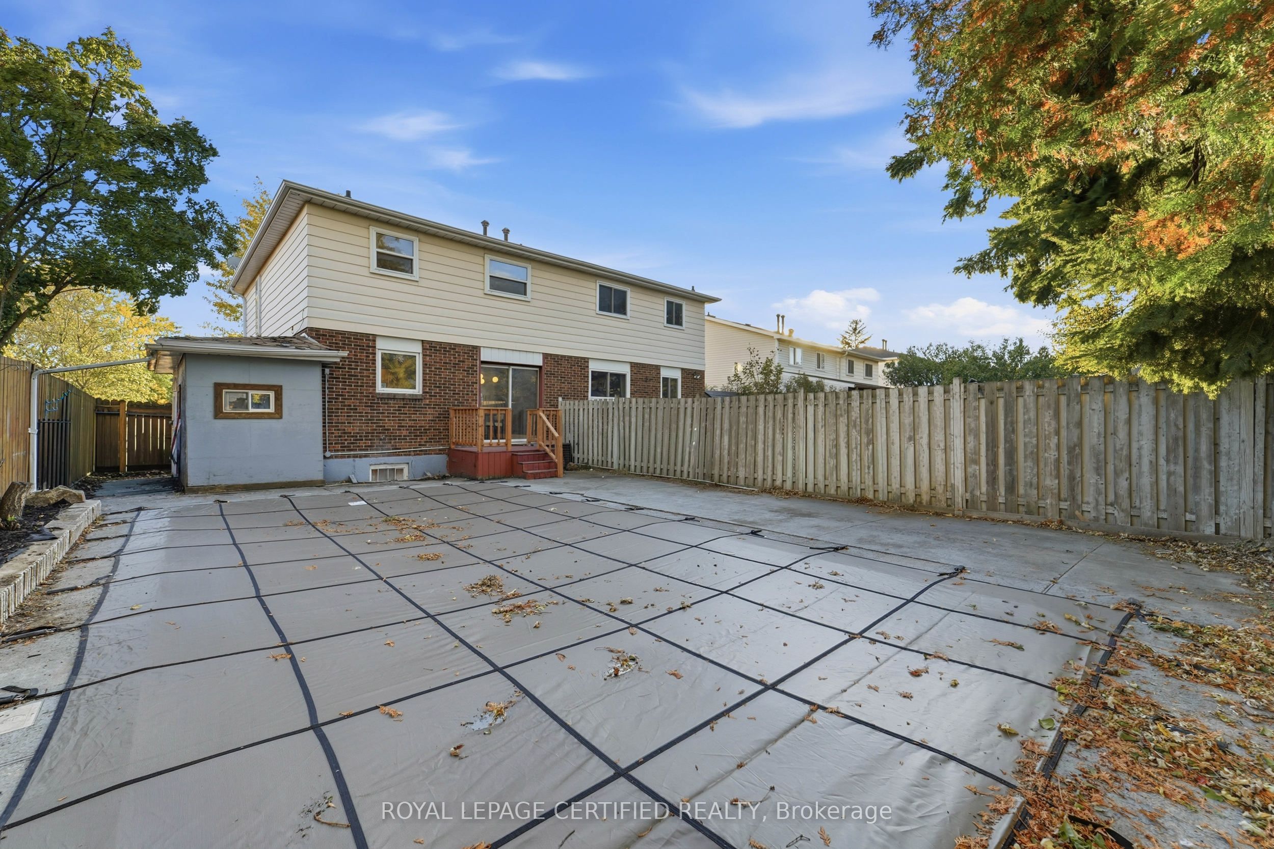 134 Hansen Road N Property Photo 26
