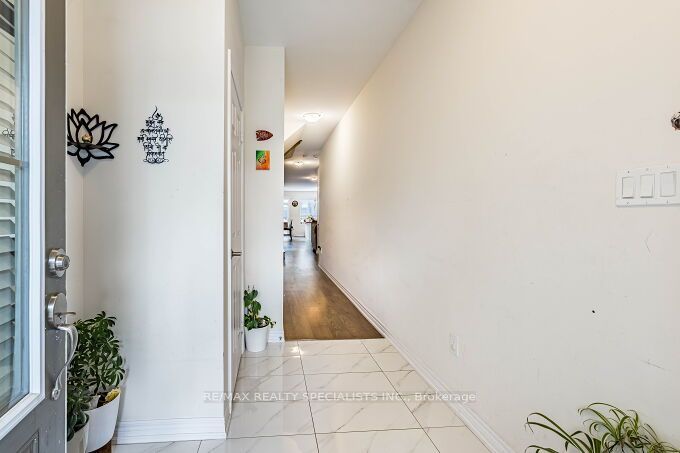 326 Bonnieglen Farm Boulevard Property Photo 9