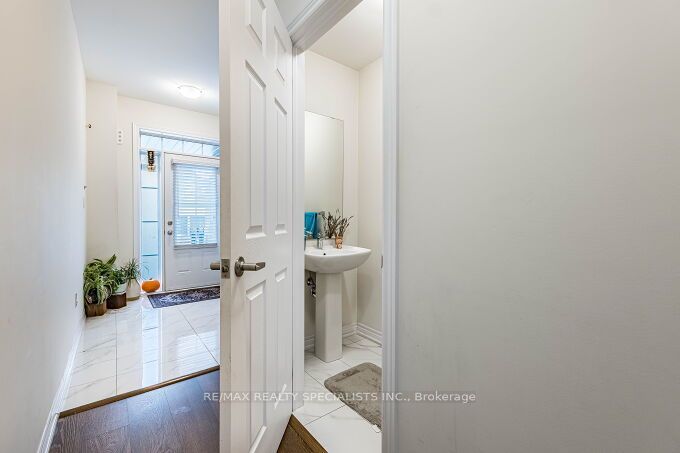 326 Bonnieglen Farm Boulevard Property Photo 11