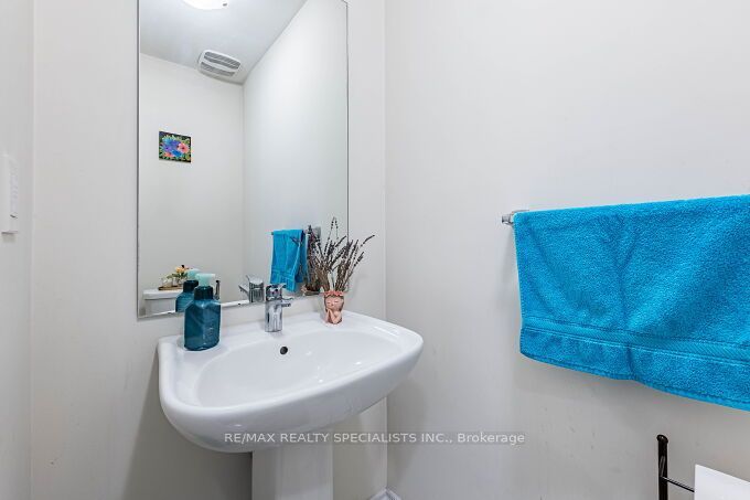 326 Bonnieglen Farm Boulevard Property Photo 12