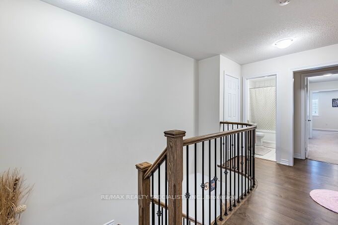 326 Bonnieglen Farm Boulevard Property Photo 28