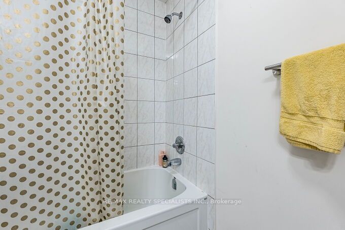 326 Bonnieglen Farm Boulevard Property Photo 42