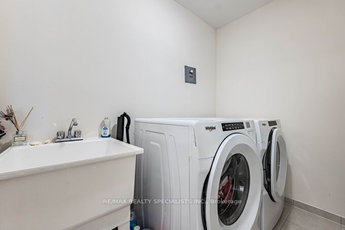 326 Bonnieglen Farm Boulevard Property Photo 45
