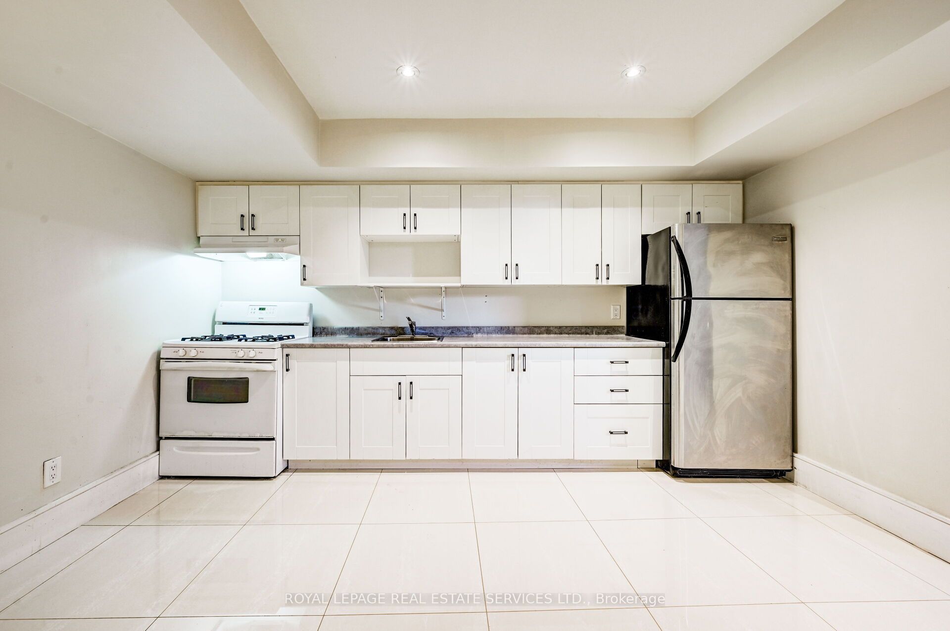 63 Burrows Avenue L Property Photo 7