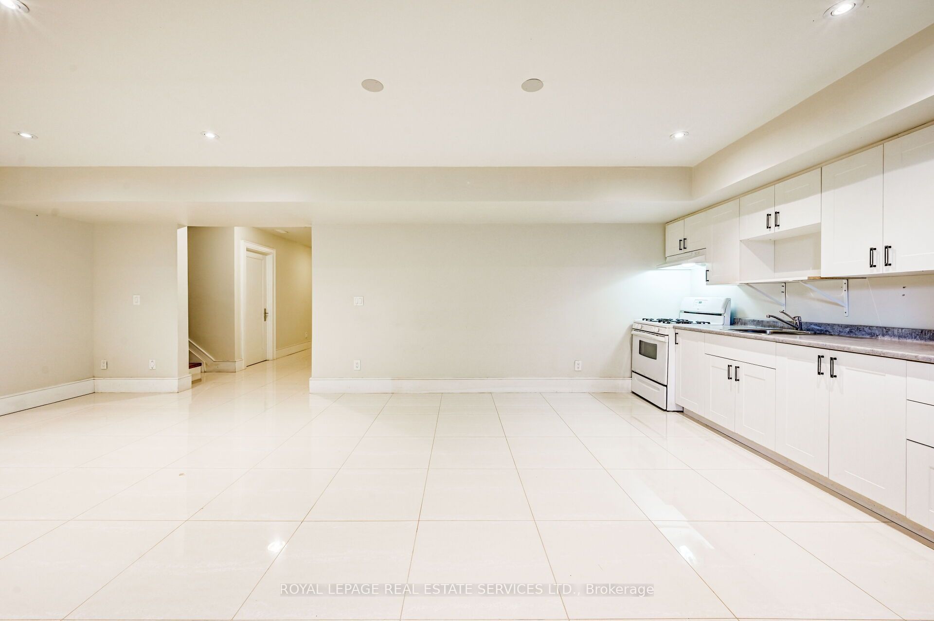 63 Burrows Avenue L Property Photo 9