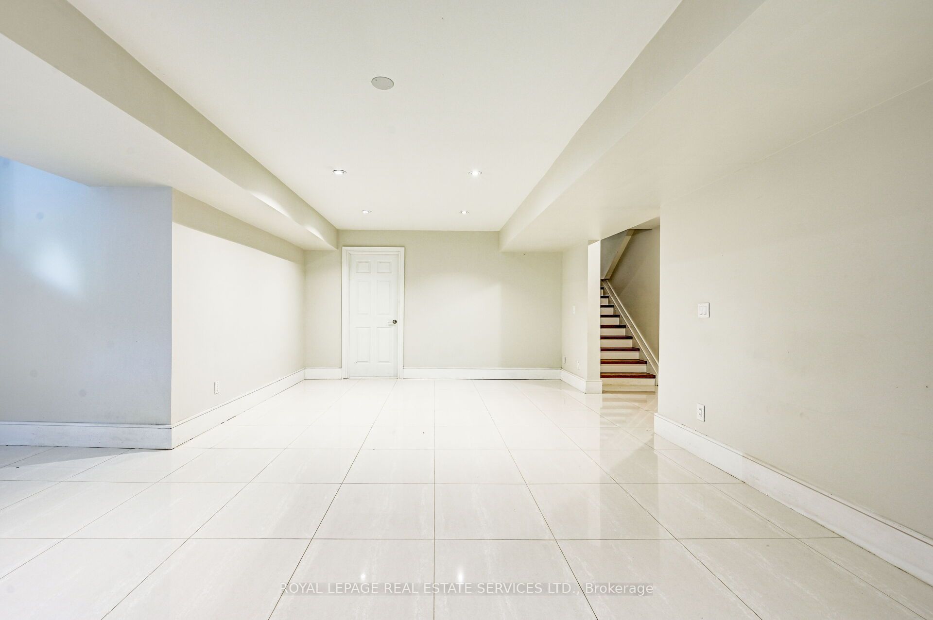 63 Burrows Avenue L Property Photo 10