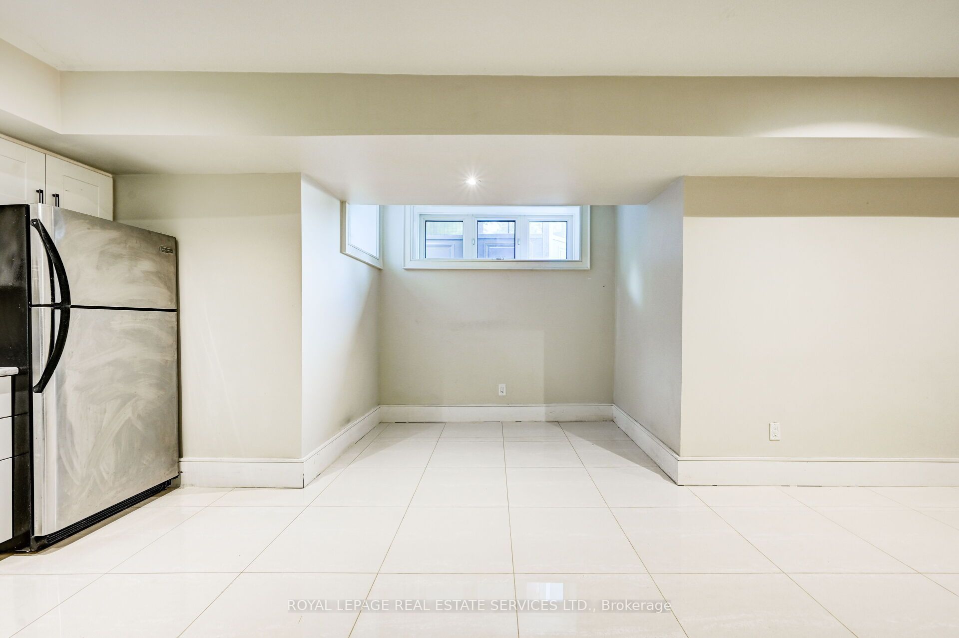 63 Burrows Avenue L Property Photo 12