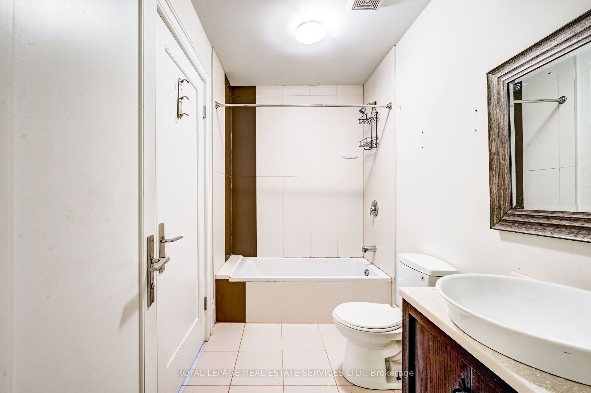 63 Burrows Avenue L Property Photo 17