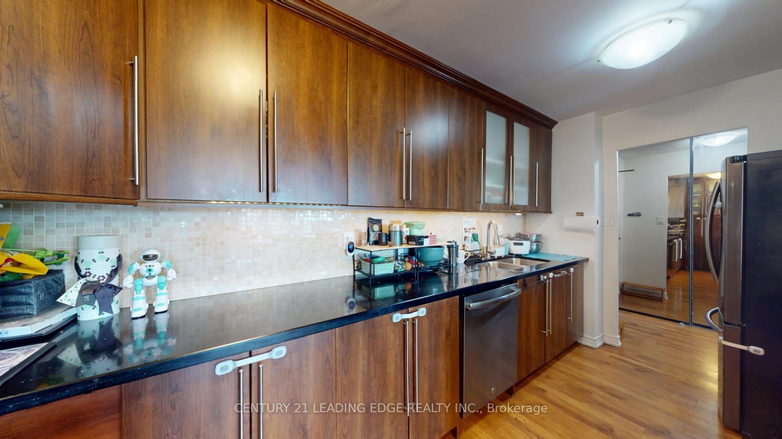 511 The West Mall Road 1908 Property Photo 10