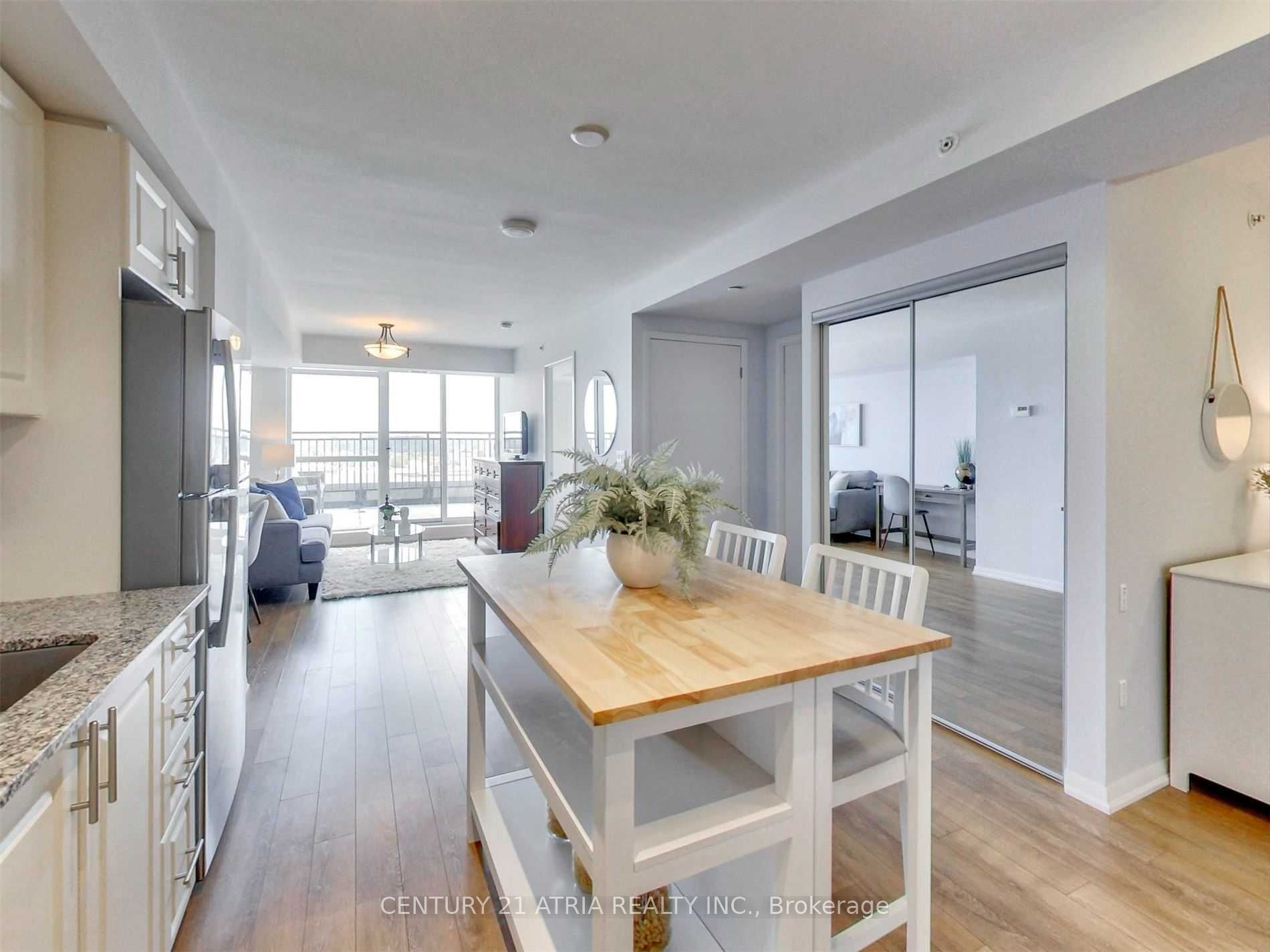 3091 Dufferin Street 702 Property Photo 2