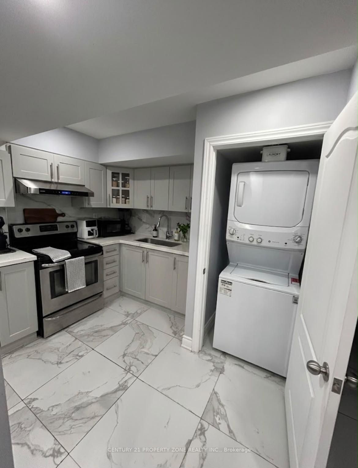 65 Sugarberry Drive Property Photo 3