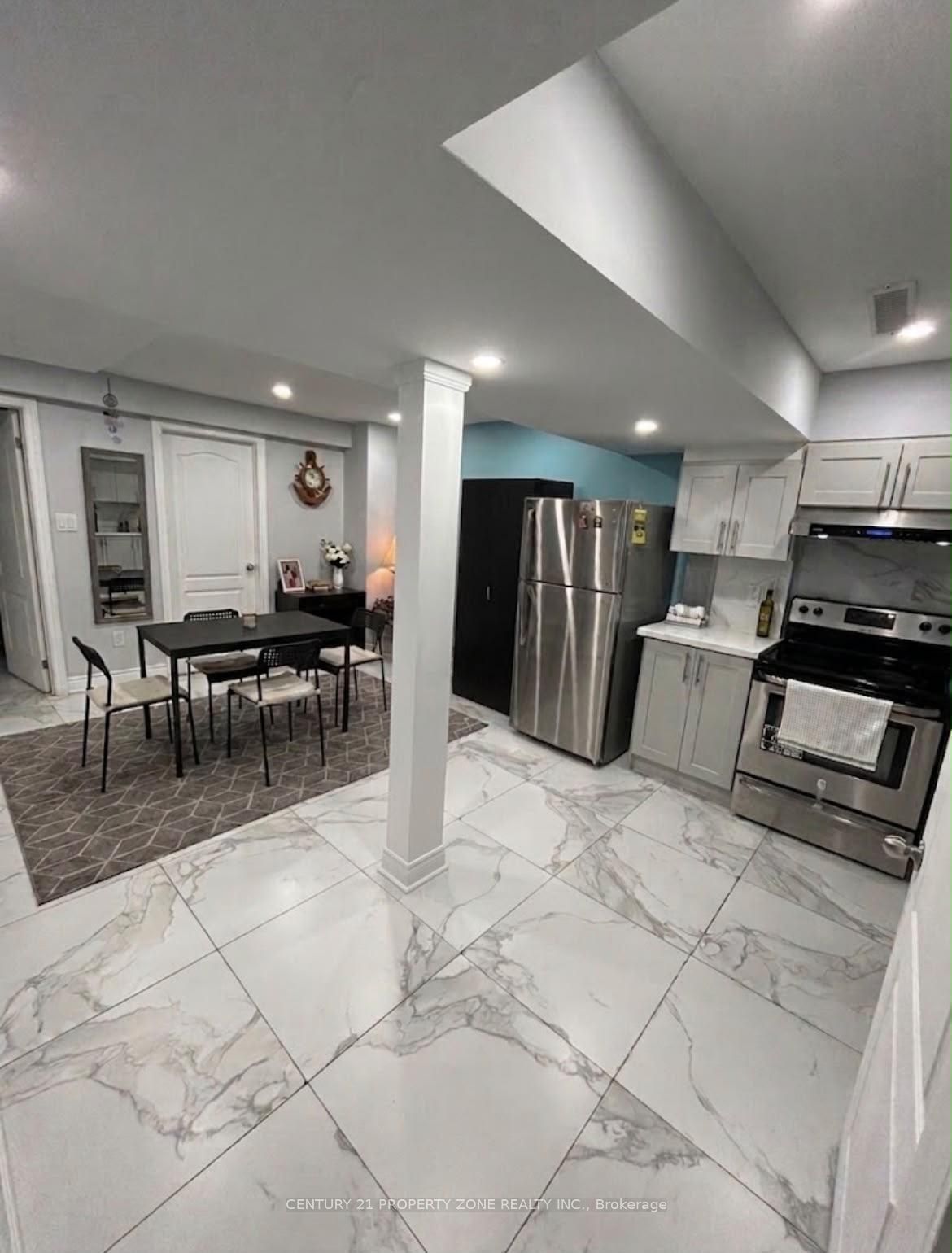 65 Sugarberry Drive Property Photo 4